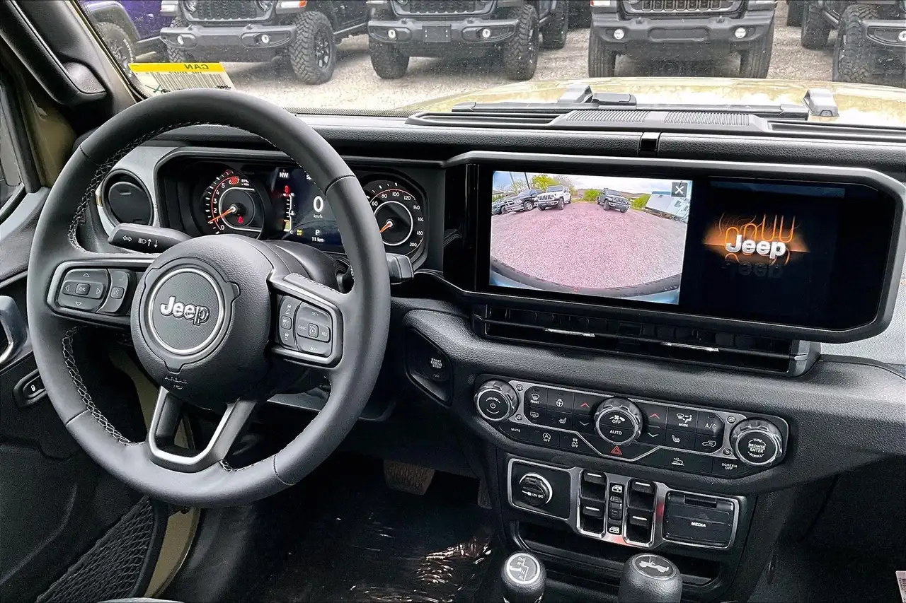 Jeep Wrangler снимка Jeep Wrangler