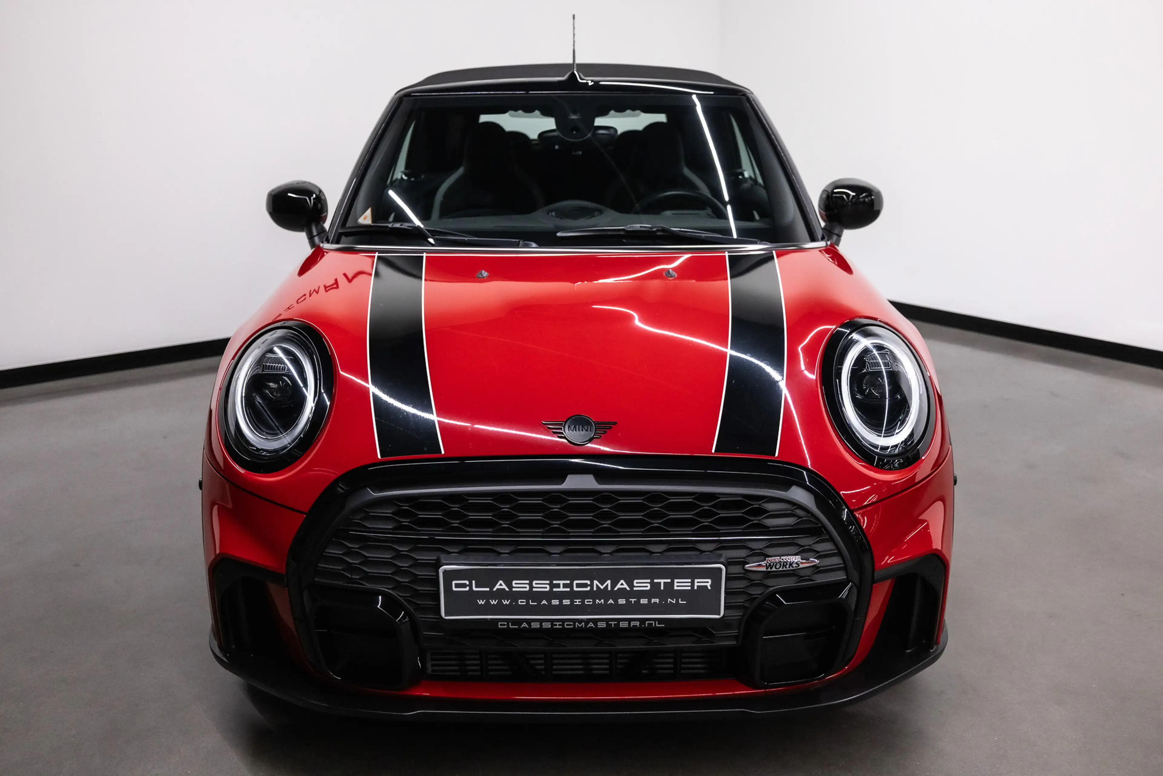 MINI John Cooper Works Cabrio 1.5 Cooper — photo 11