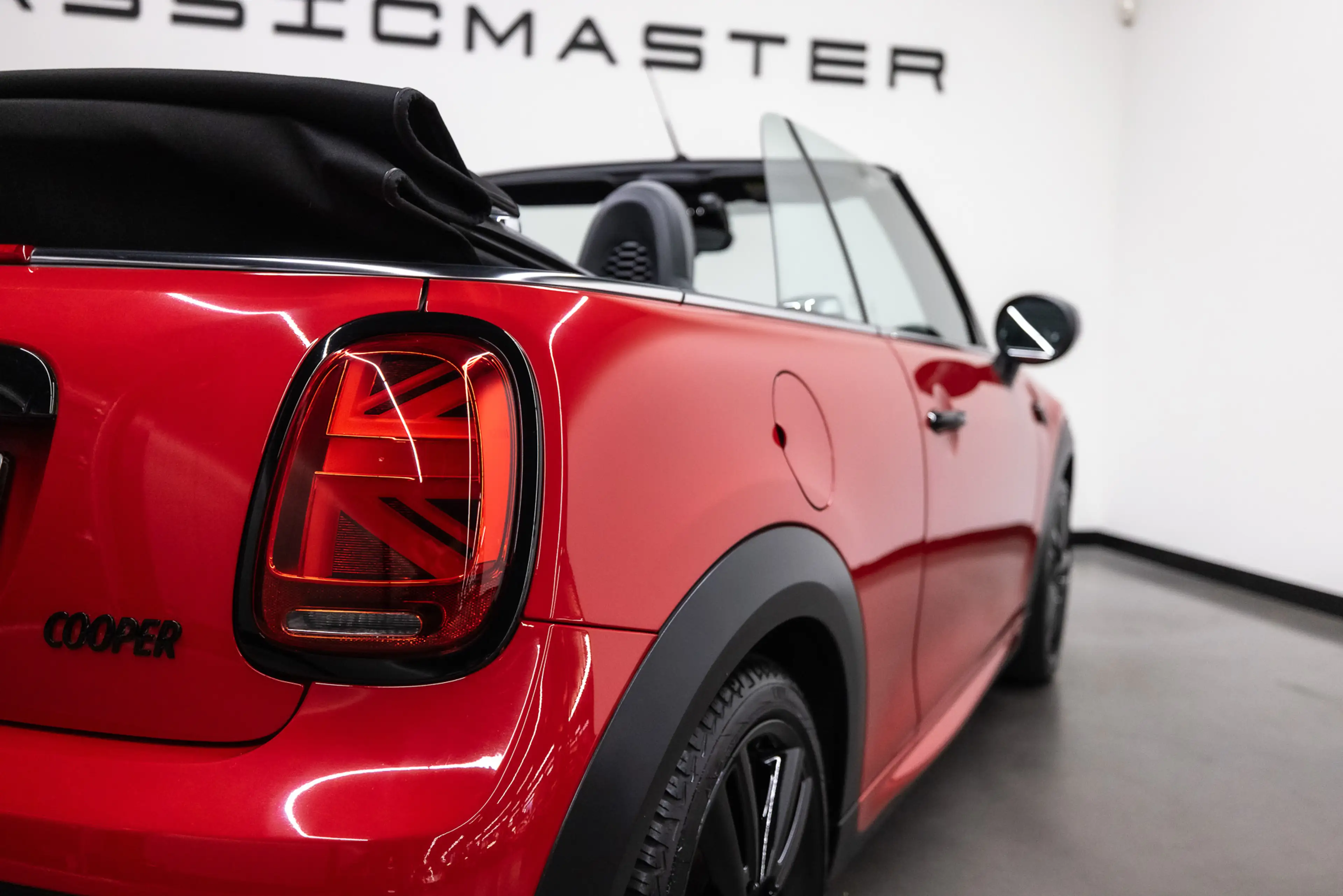 MINI John Cooper Works Cabrio 1.5 Cooper — photo 21