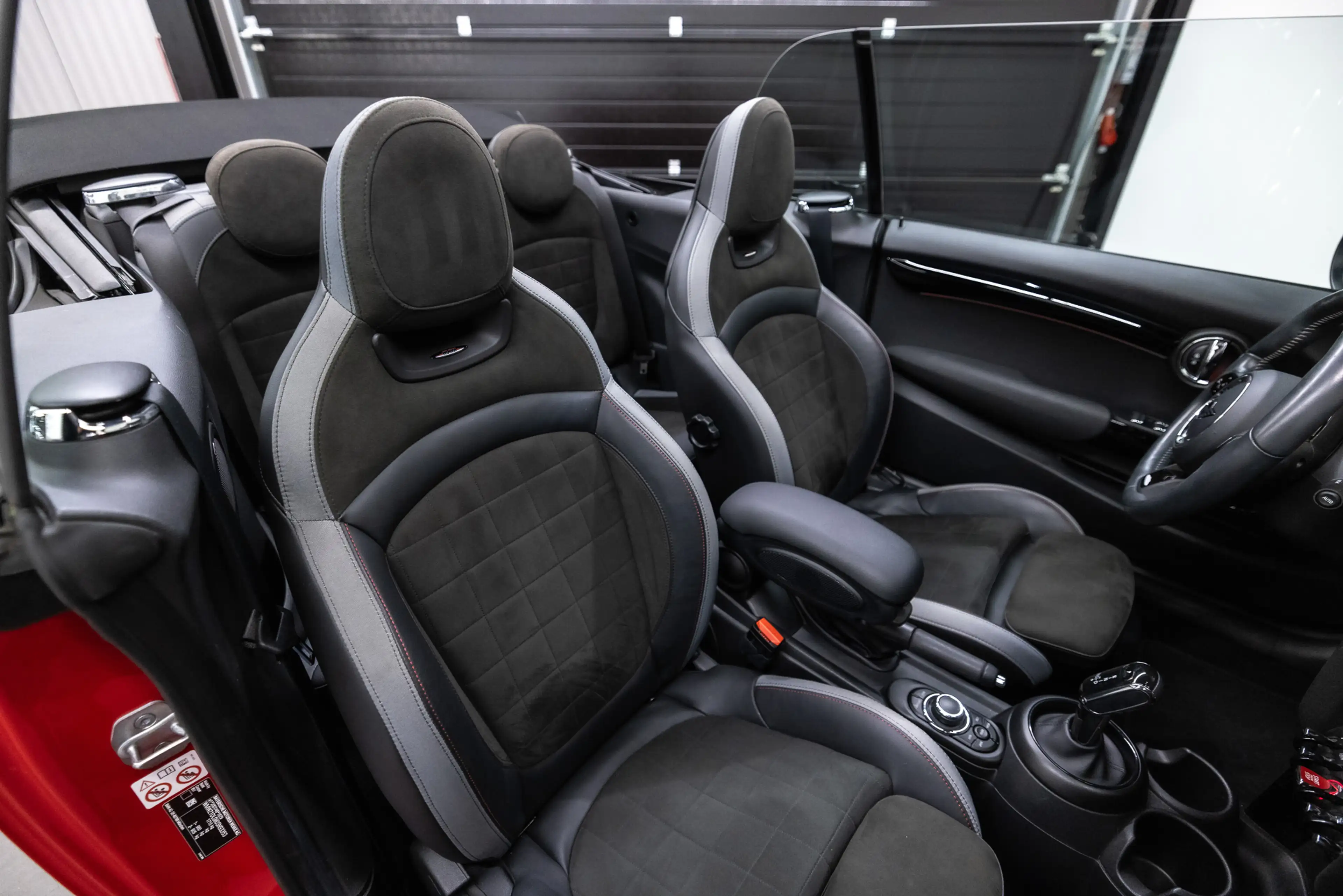 MINI John Cooper Works Cabrio 1.5 Cooper — photo 6