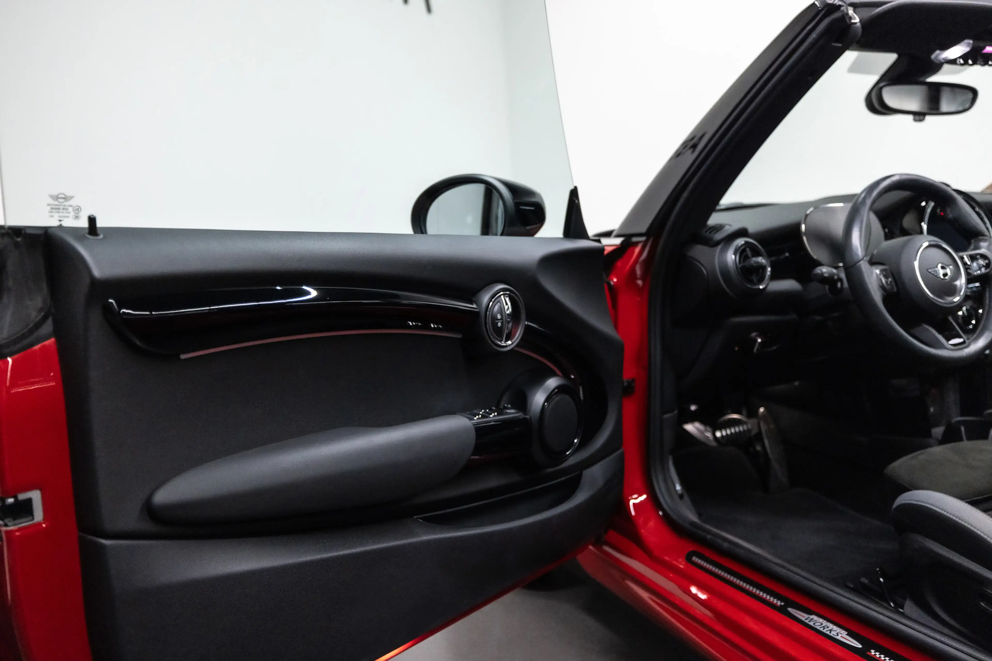 MINI John Cooper Works Cabrio 1.5 Cooper — photo 27