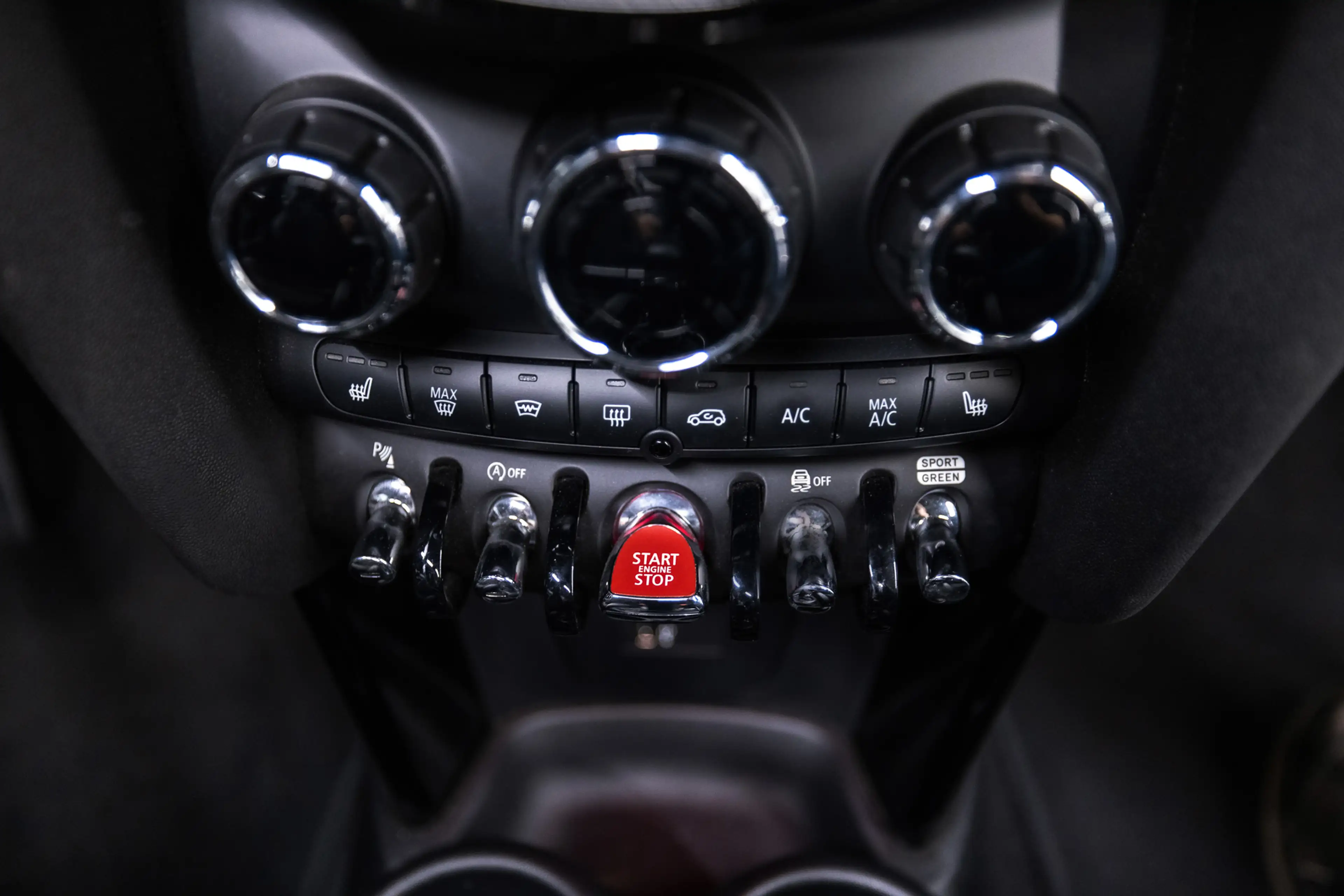 MINI John Cooper Works Cabrio 1.5 Cooper — photo 33