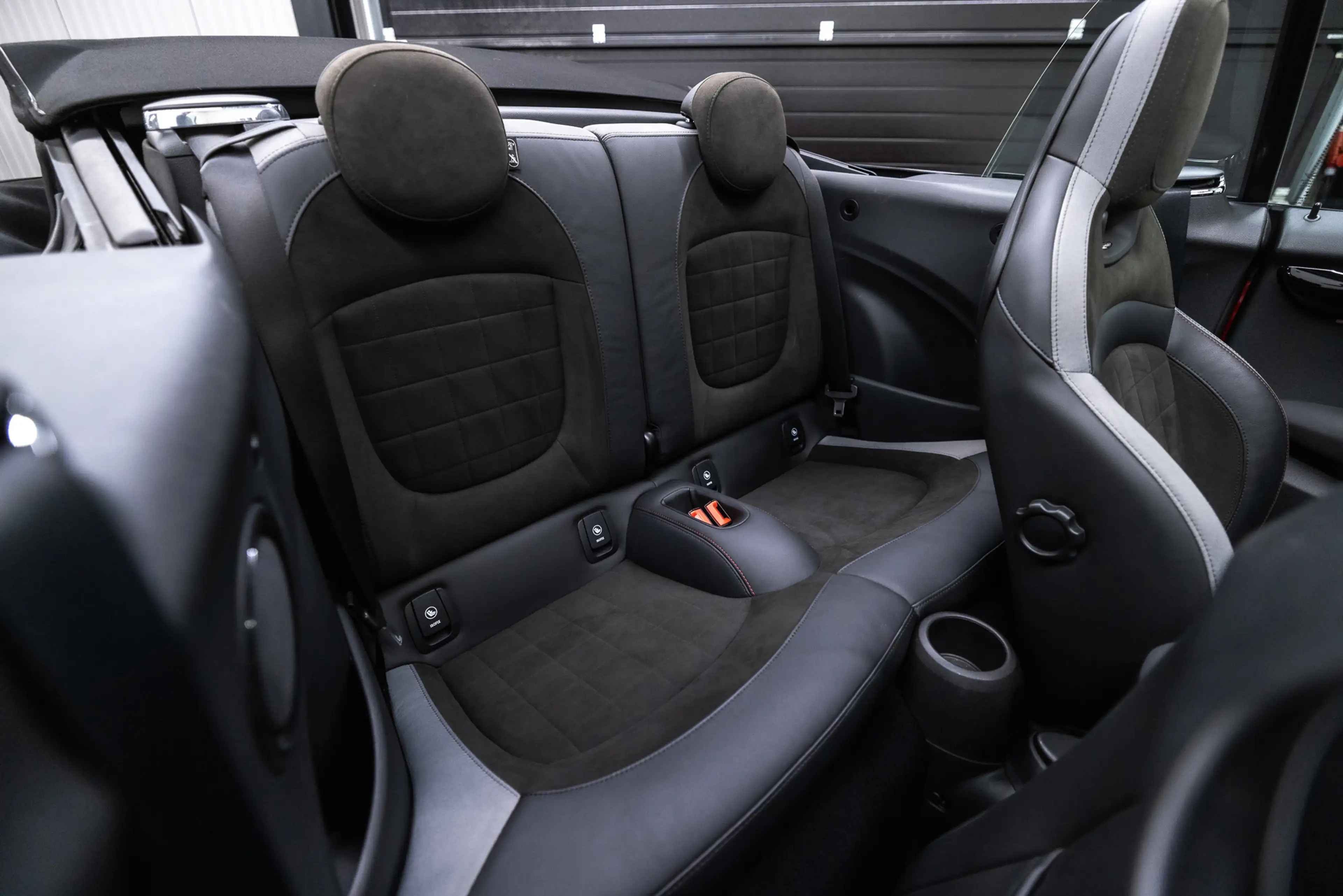 MINI John Cooper Works Cabrio 1.5 Cooper — photo 8