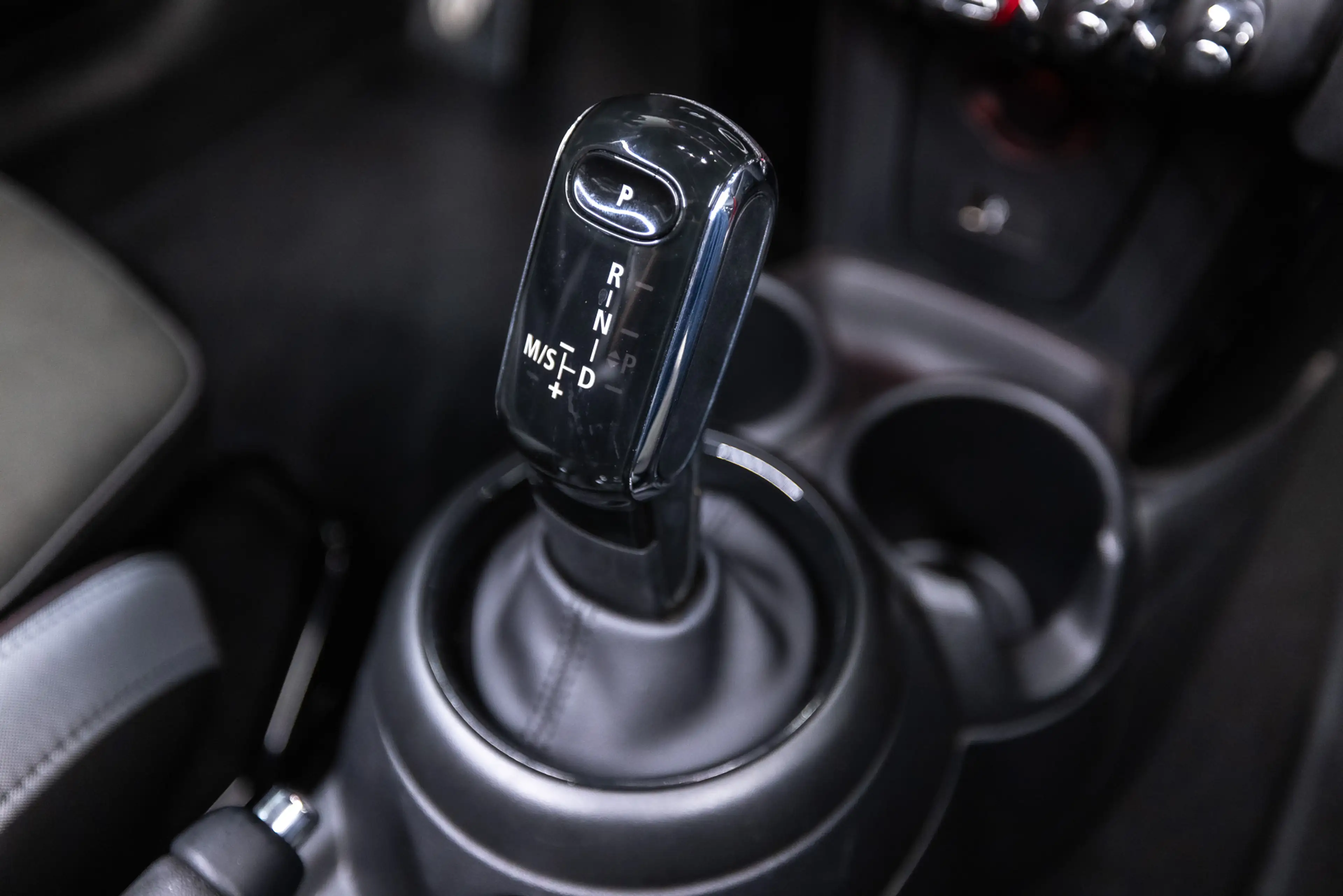 MINI John Cooper Works Cabrio 1.5 Cooper — photo 35