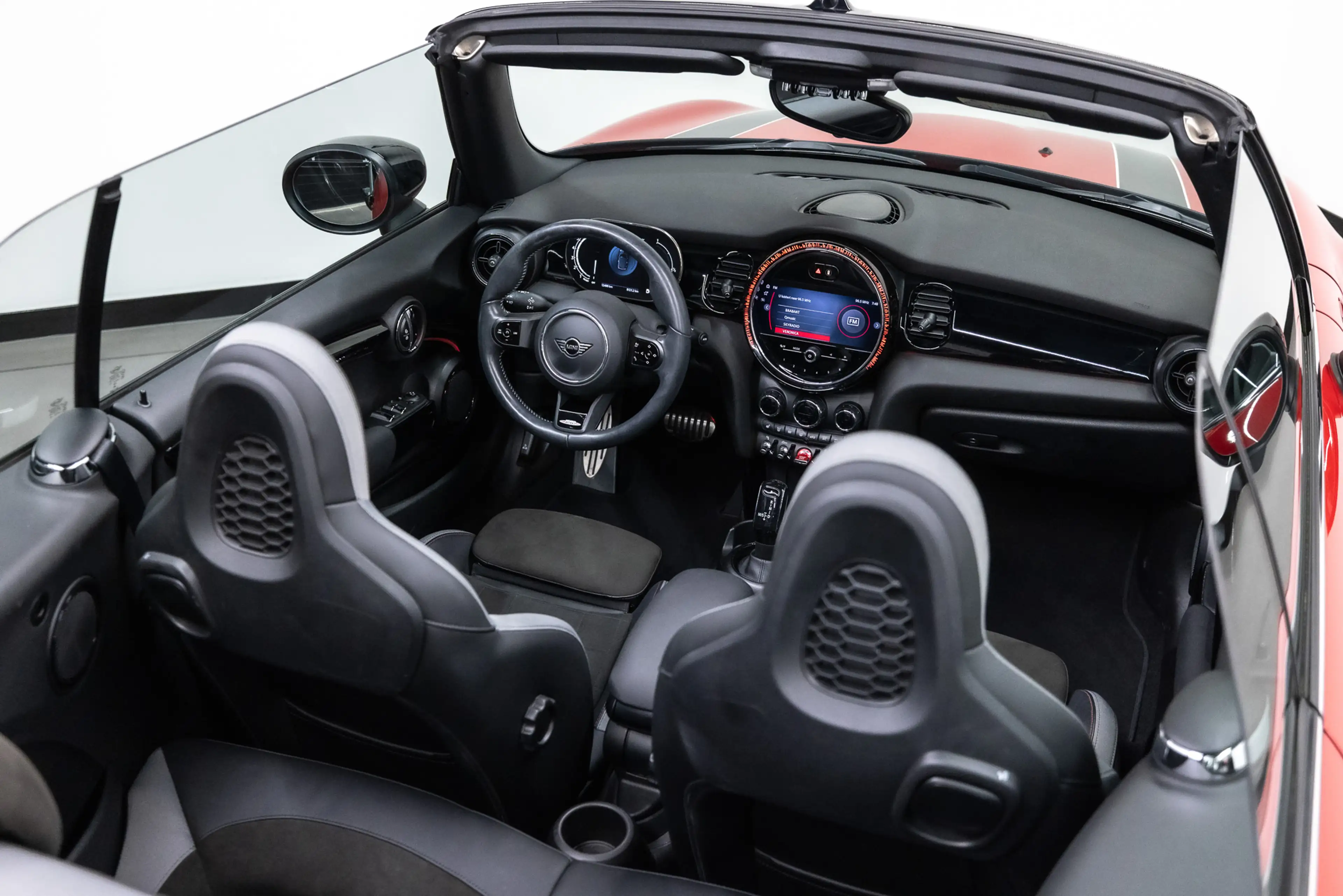 MINI John Cooper Works Cabrio 1.5 Cooper — photo 12