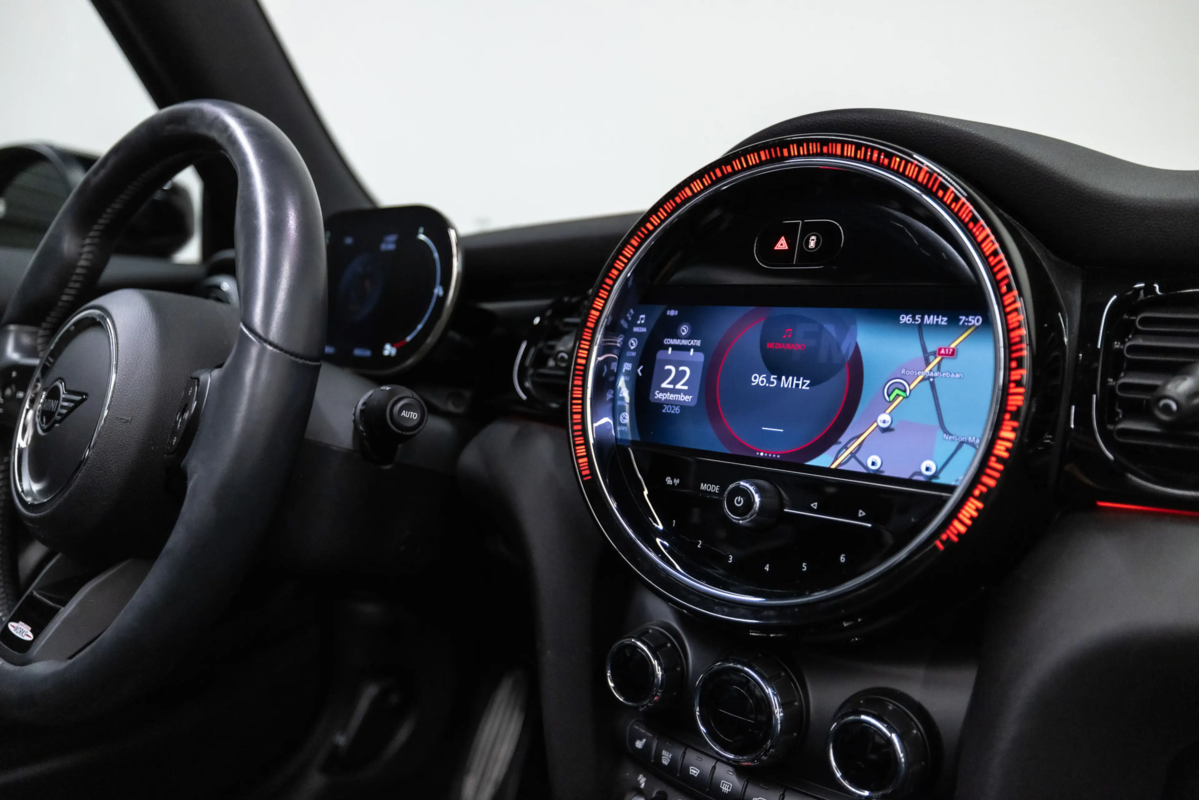 MINI John Cooper Works Cabrio 1.5 Cooper — photo 22
