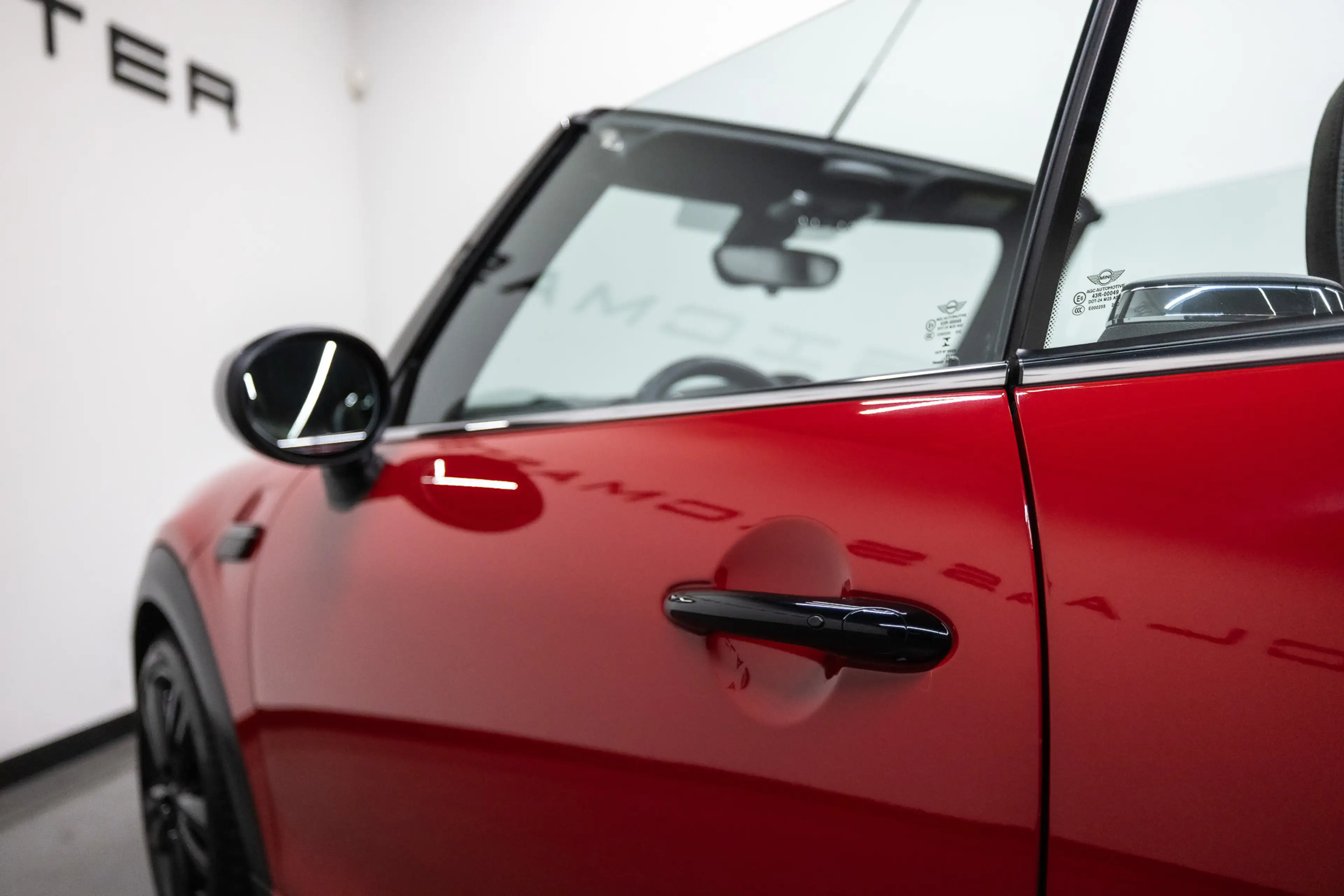 MINI John Cooper Works Cabrio 1.5 Cooper — photo 13