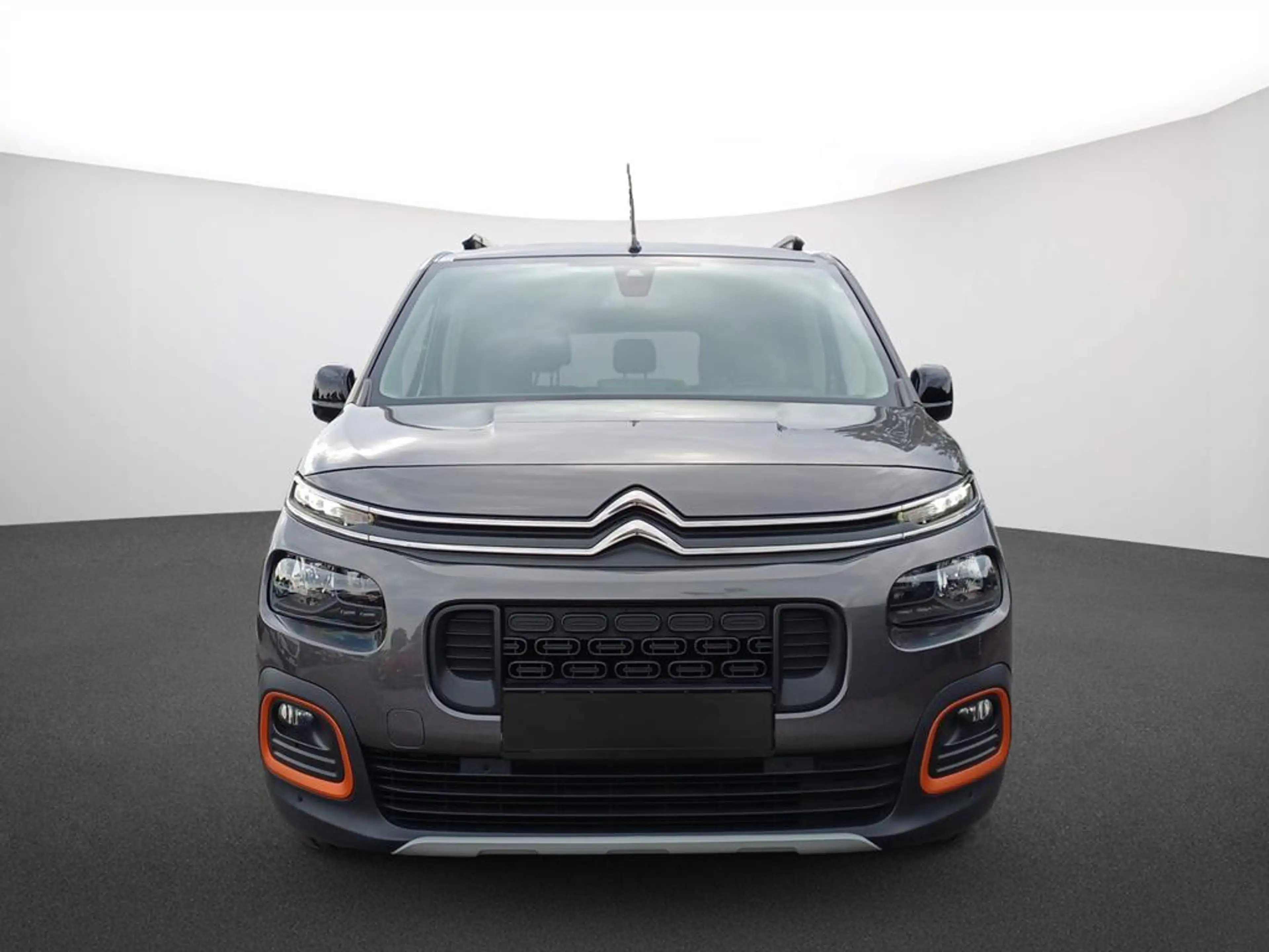 Citroen Berlingo Shine M — photo 2