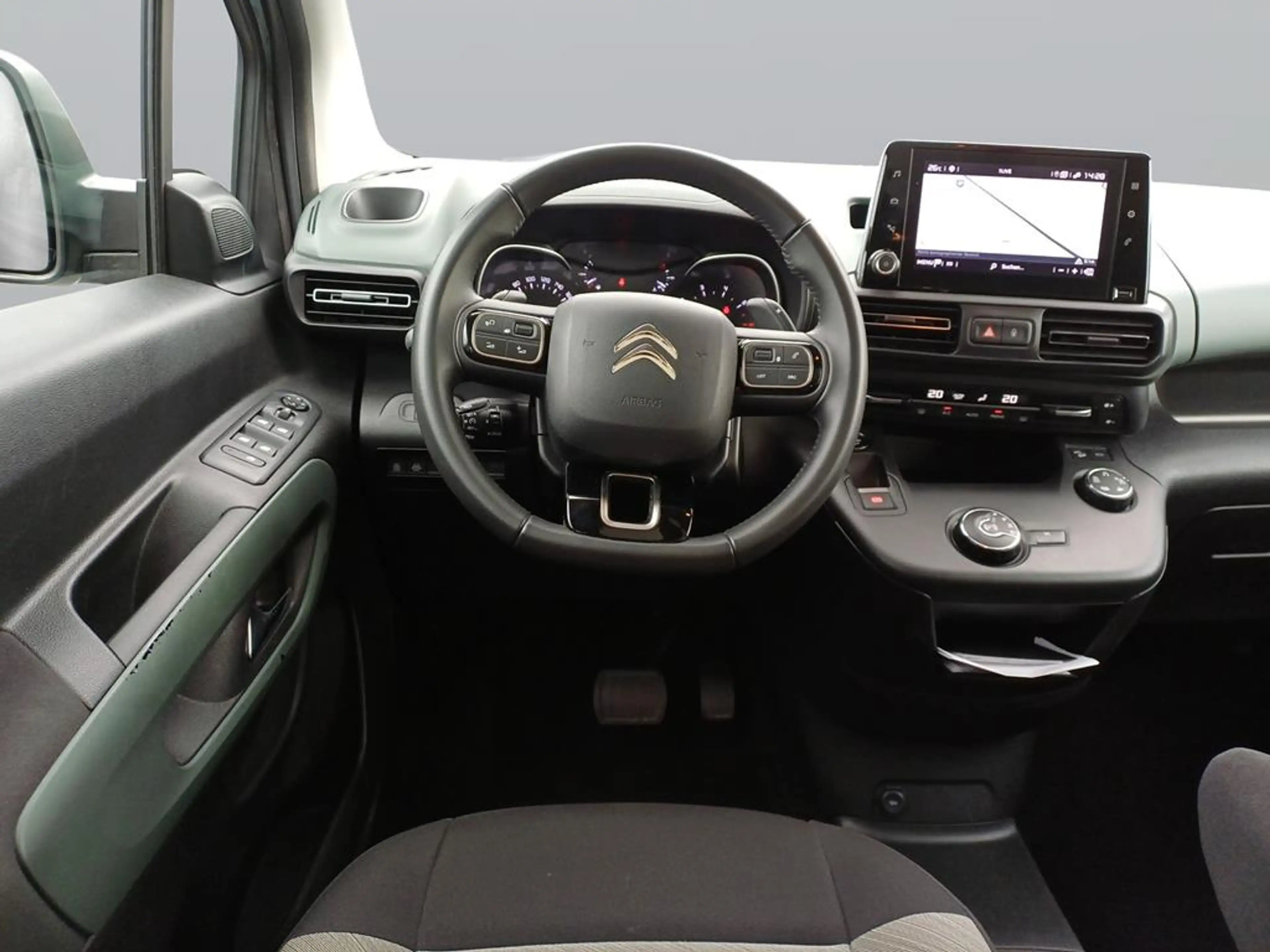 Citroen Berlingo Shine M — photo 13