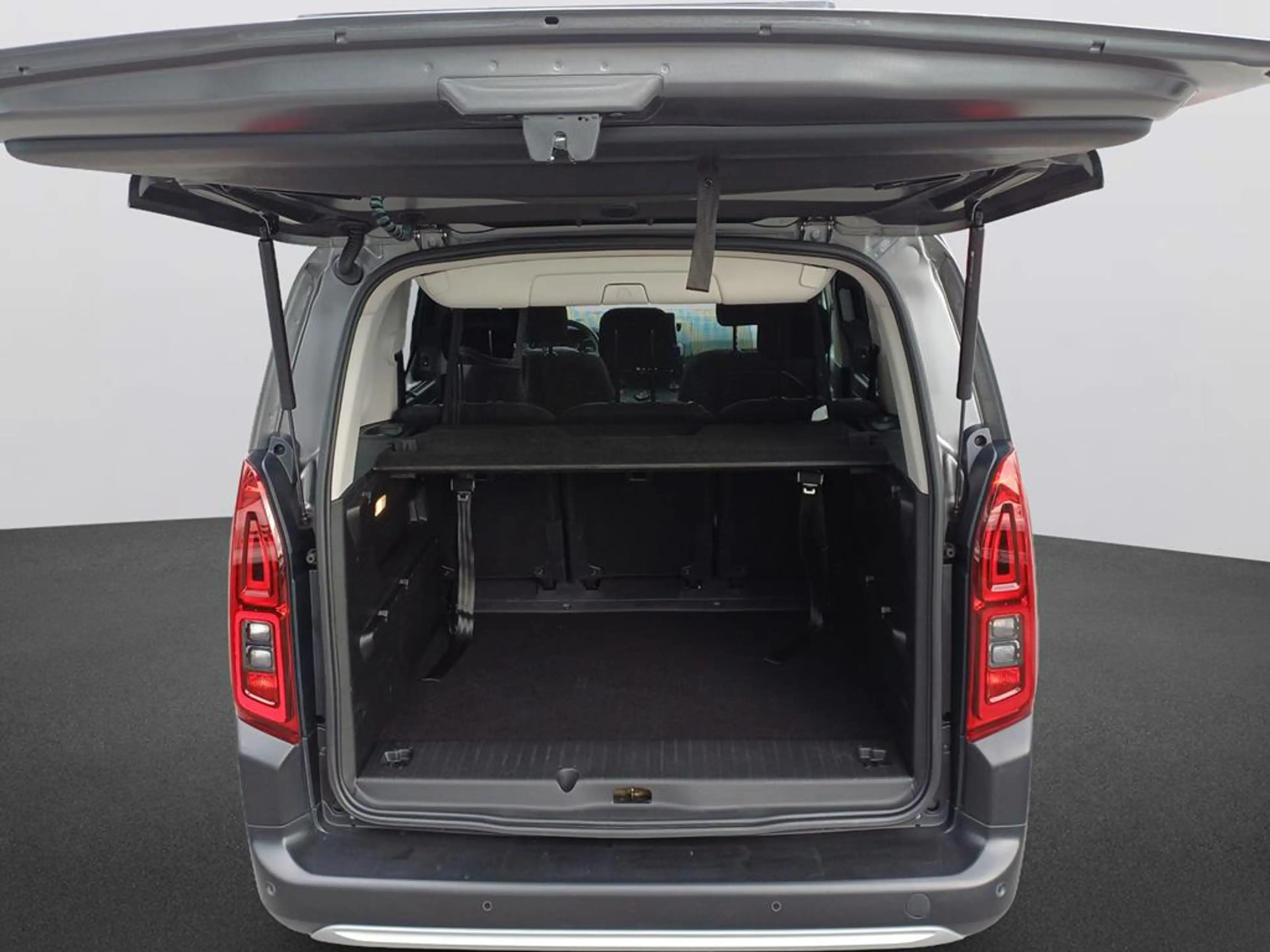 Citroen Berlingo Shine M — photo 7