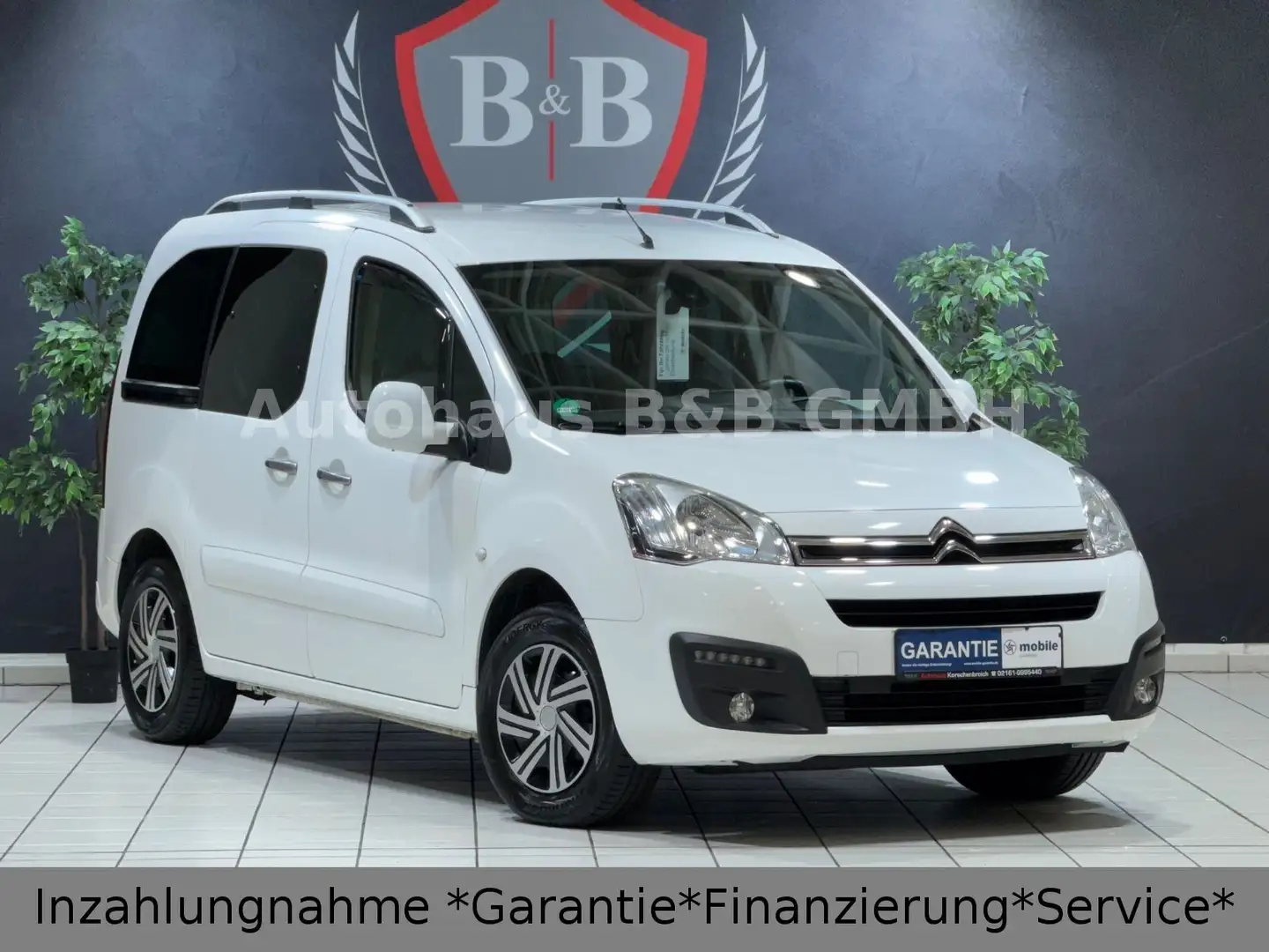 Citroen Berlingo Kombi Selection*Automatik*Tempo*PDC*AHK Weiß - 1