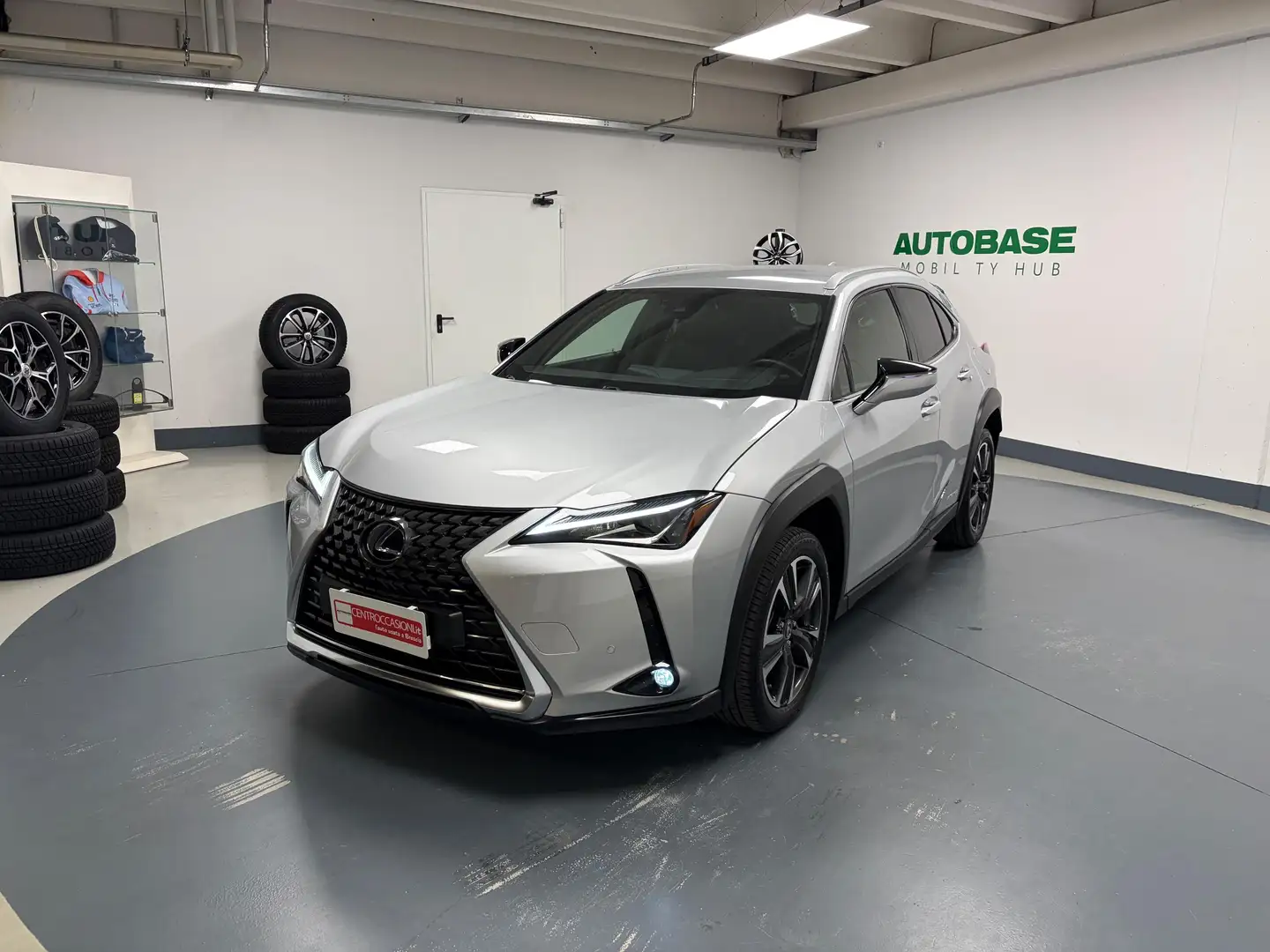 Lexus UX 200 250h 2.0 Premium 2wd cvt my20 Argento - 1