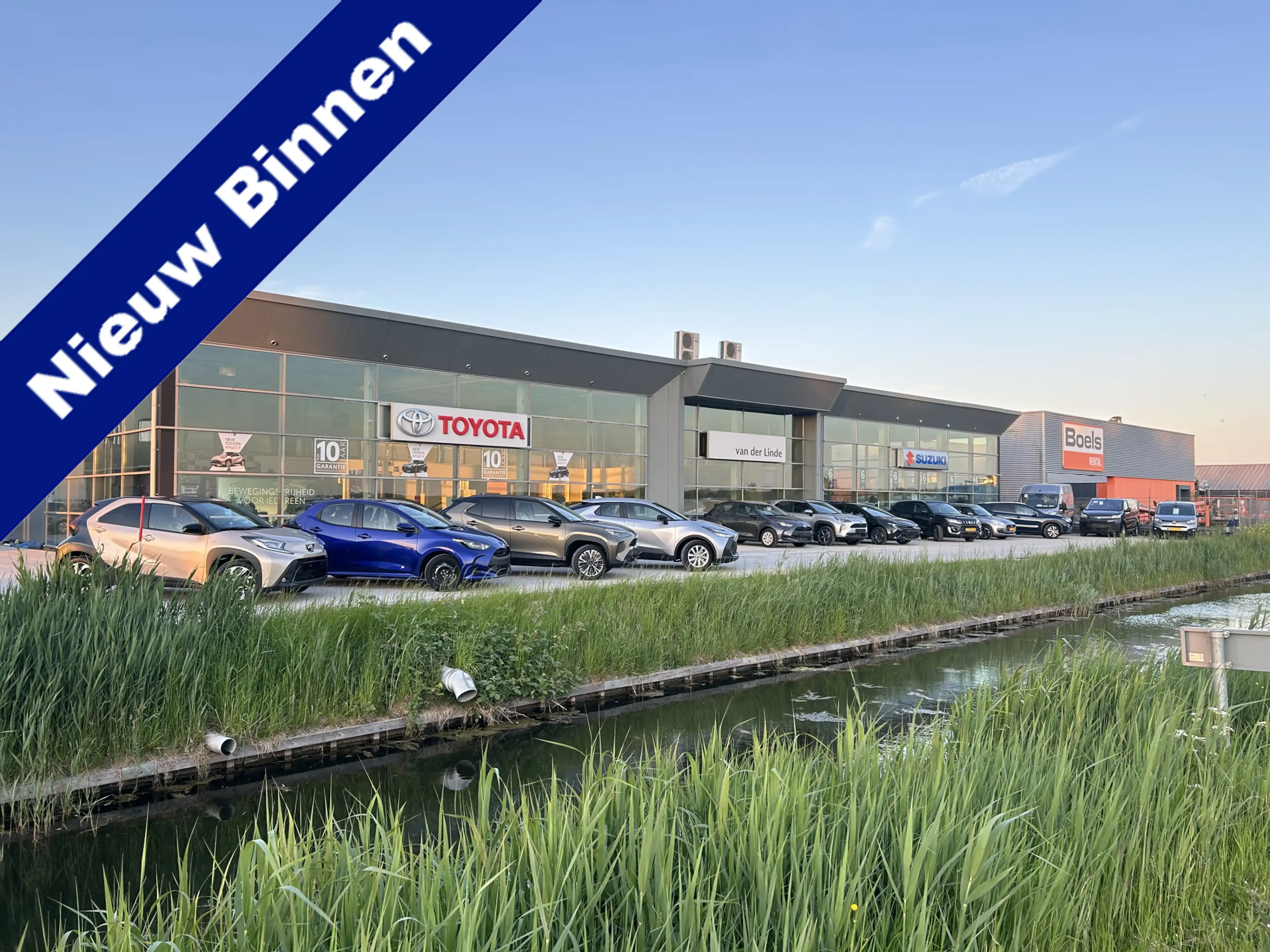 Toyota C-HR 1.8 Hybrid Adventure Bi-Tone Leder Navi Cruise PDC