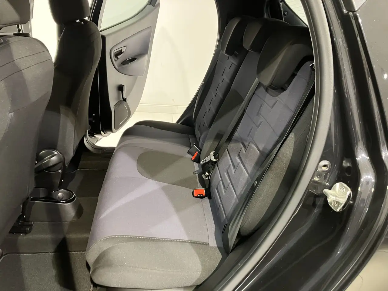 Lancia Ypsilon 2024 — фото 11