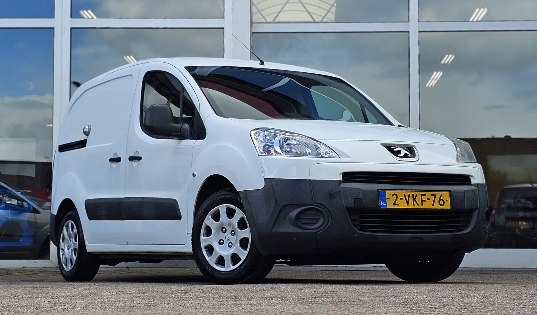 Peugeot Partner 120 1.6 HDI L1 XT APK 04-04-2025 Airco 3e Eigenaar Wit - 2