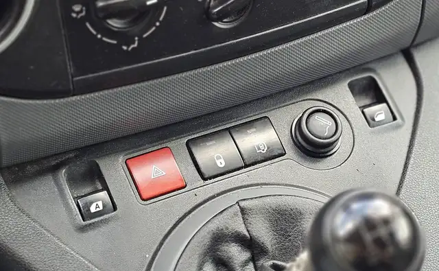 Peugeot Partner view 12