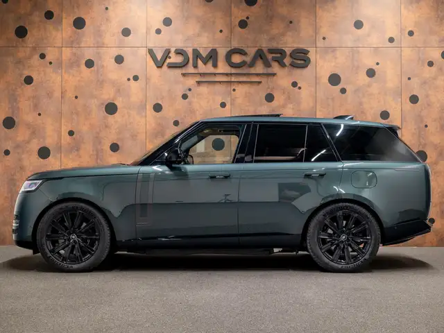 Land Rover Range Rover view 2