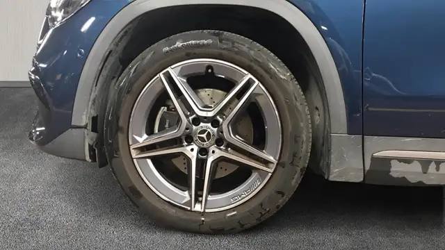 Mercedes-Benz Gla view 5