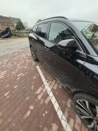 E-TECH Full Hybrid 200 Iconic 7-Sitzer