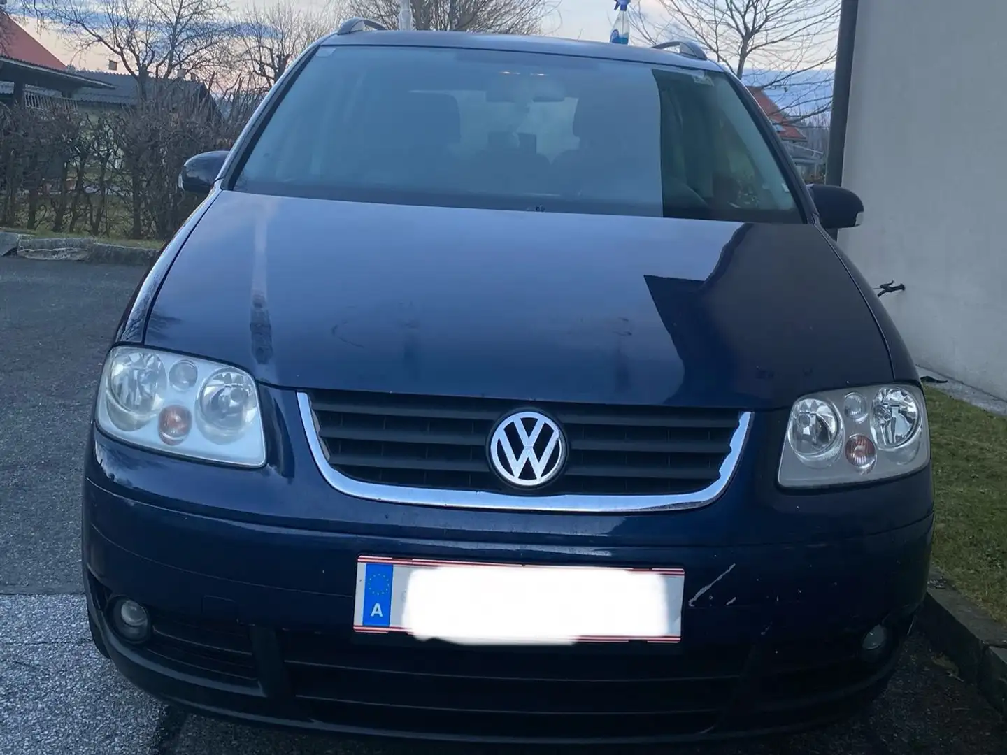 Volkswagen Touran 1,9 TDI Blau - 1