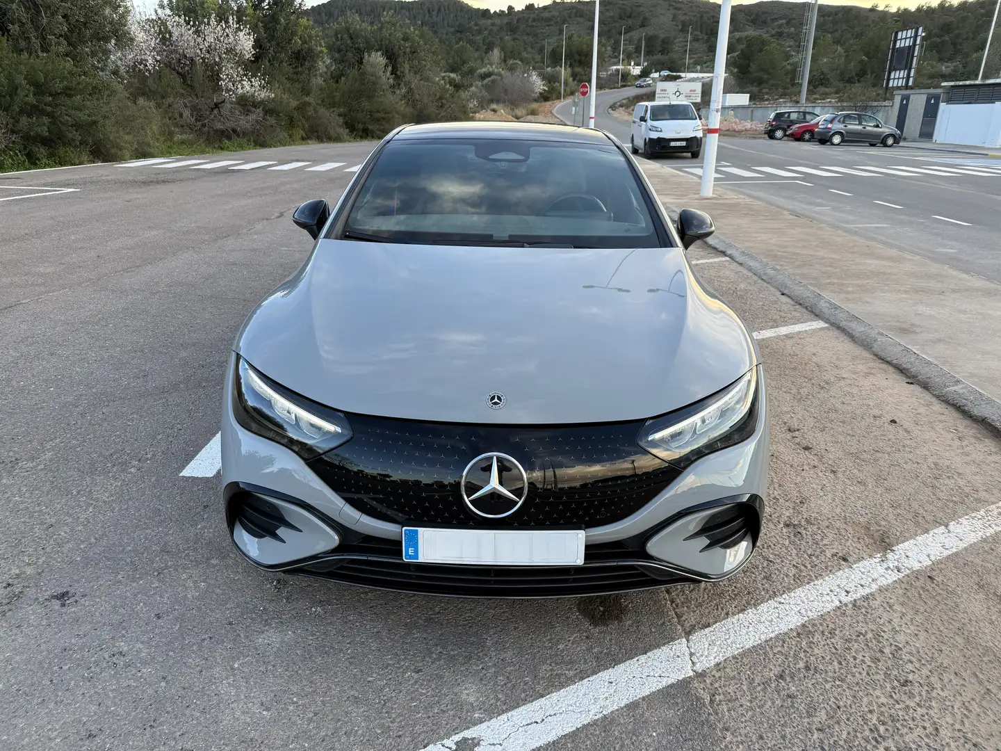 Mercedes-Benz EQE 350 Edition AMG NIGHT - 1