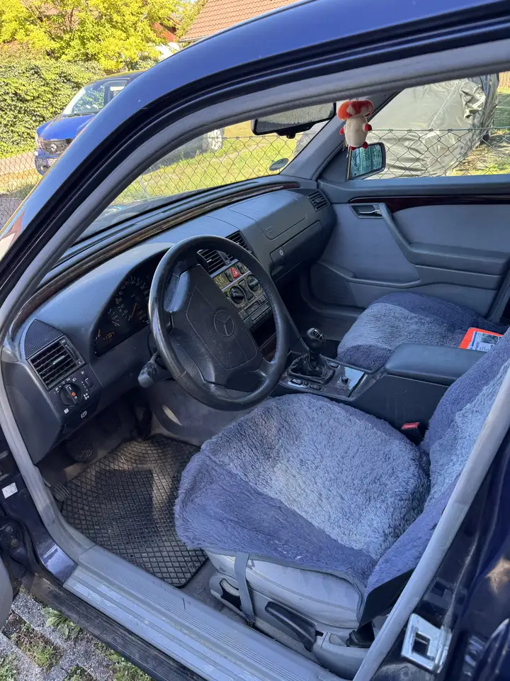 Mercedes-Benz C 180 Elegance, foto 3