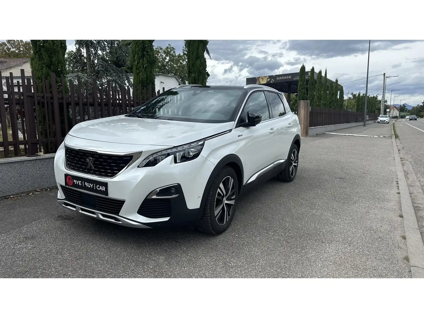 Peugeot 3008 1.2i PureTech 12V S\u0026S - 130 II 2016 GT Line PHASE 1 Blanc - 1