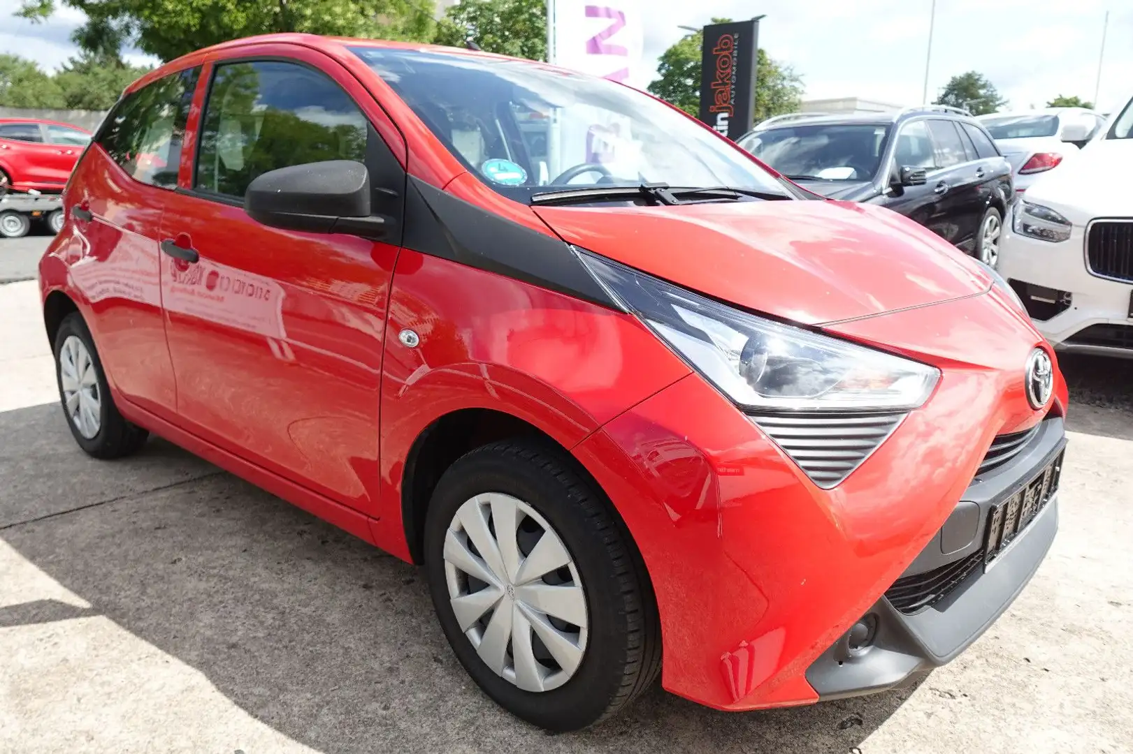 Toyota Aygo AYGO x TOP+ Rot - 1