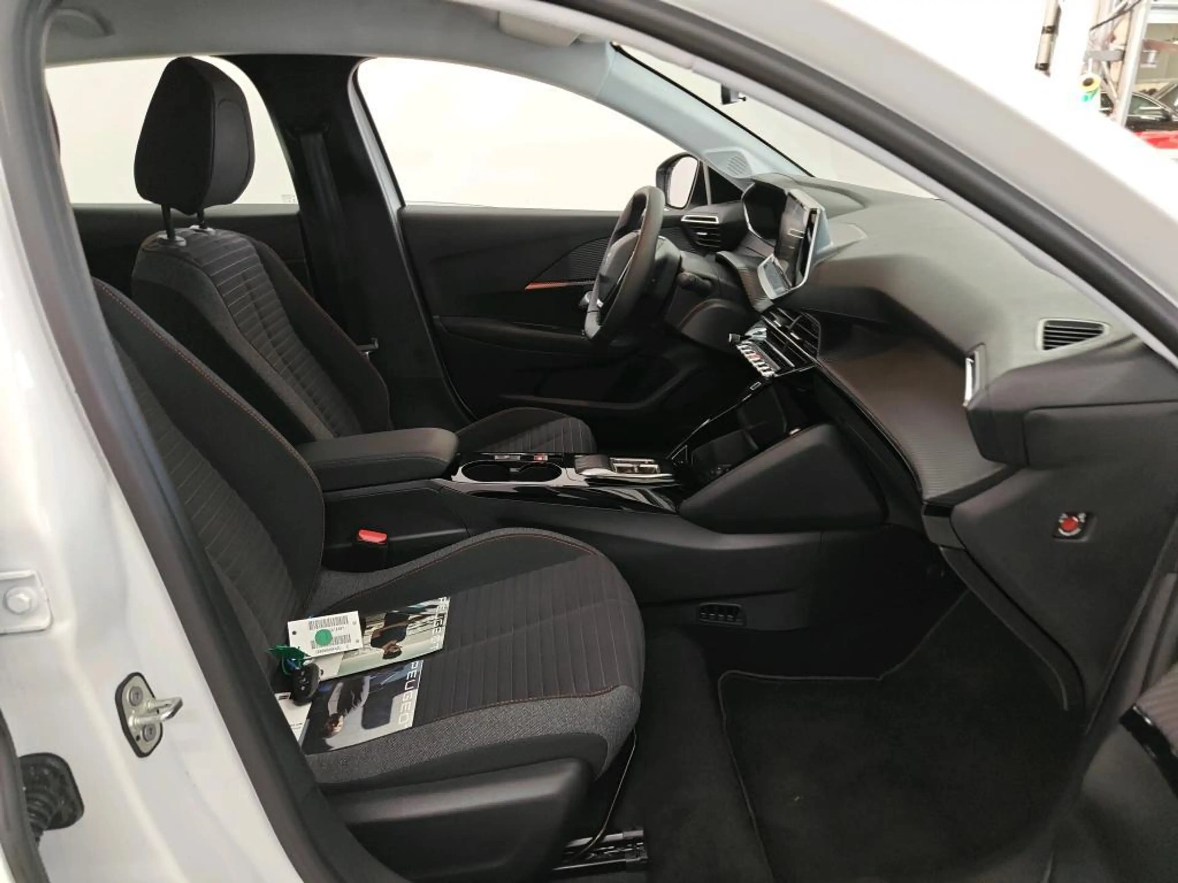 Peugeot e-208 EV ACTIVE 50kWh (100% SOH) I AUTOMAAT I CLIMATE CO — photo 5