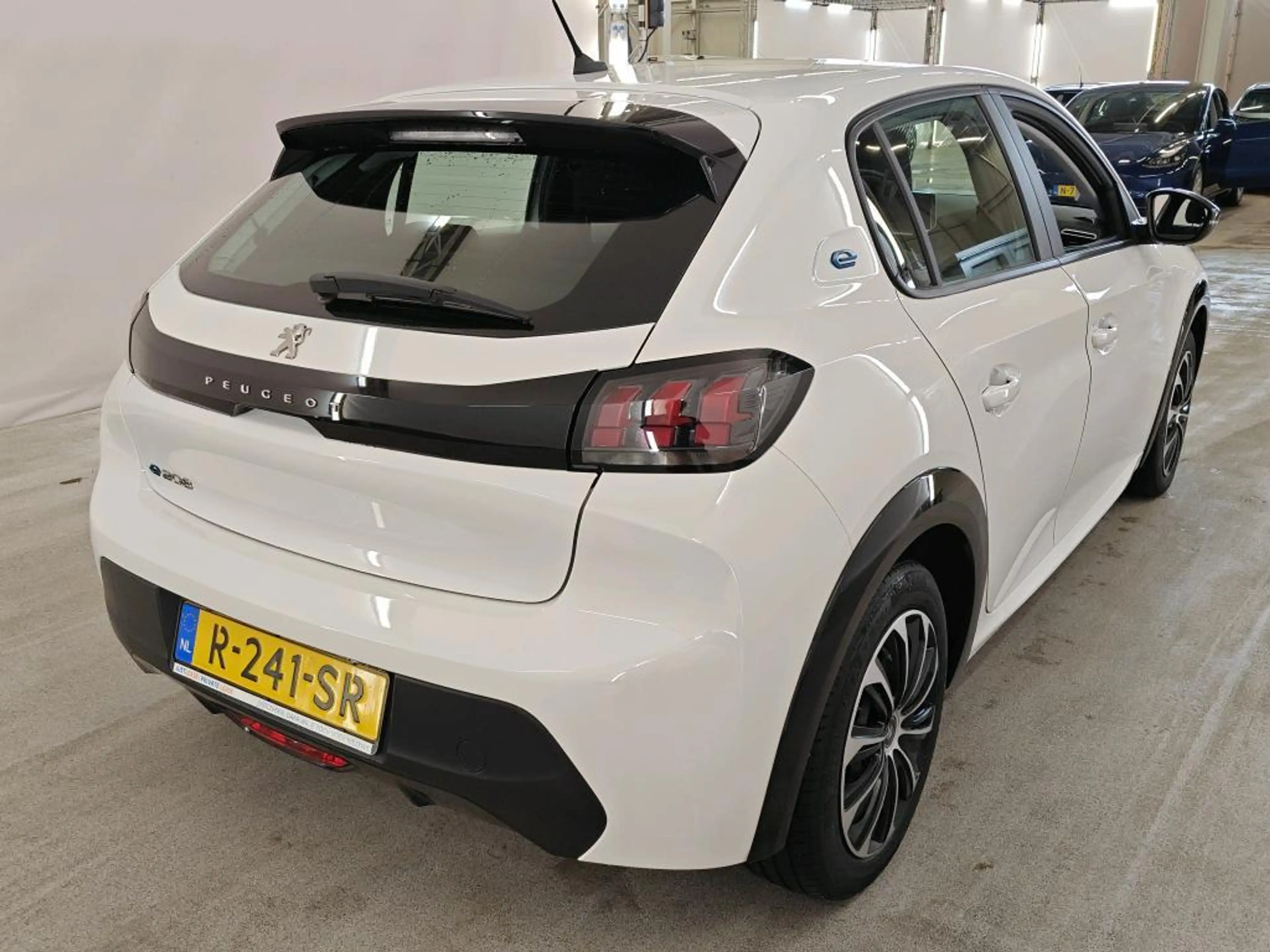 Peugeot e-208 EV ACTIVE 50kWh (100% SOH) I AUTOMAAT I CLIMATE CO — photo 3