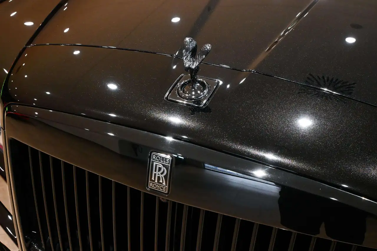 Rolls-Royce Cullinan снимка Rolls-Royce Cullinan