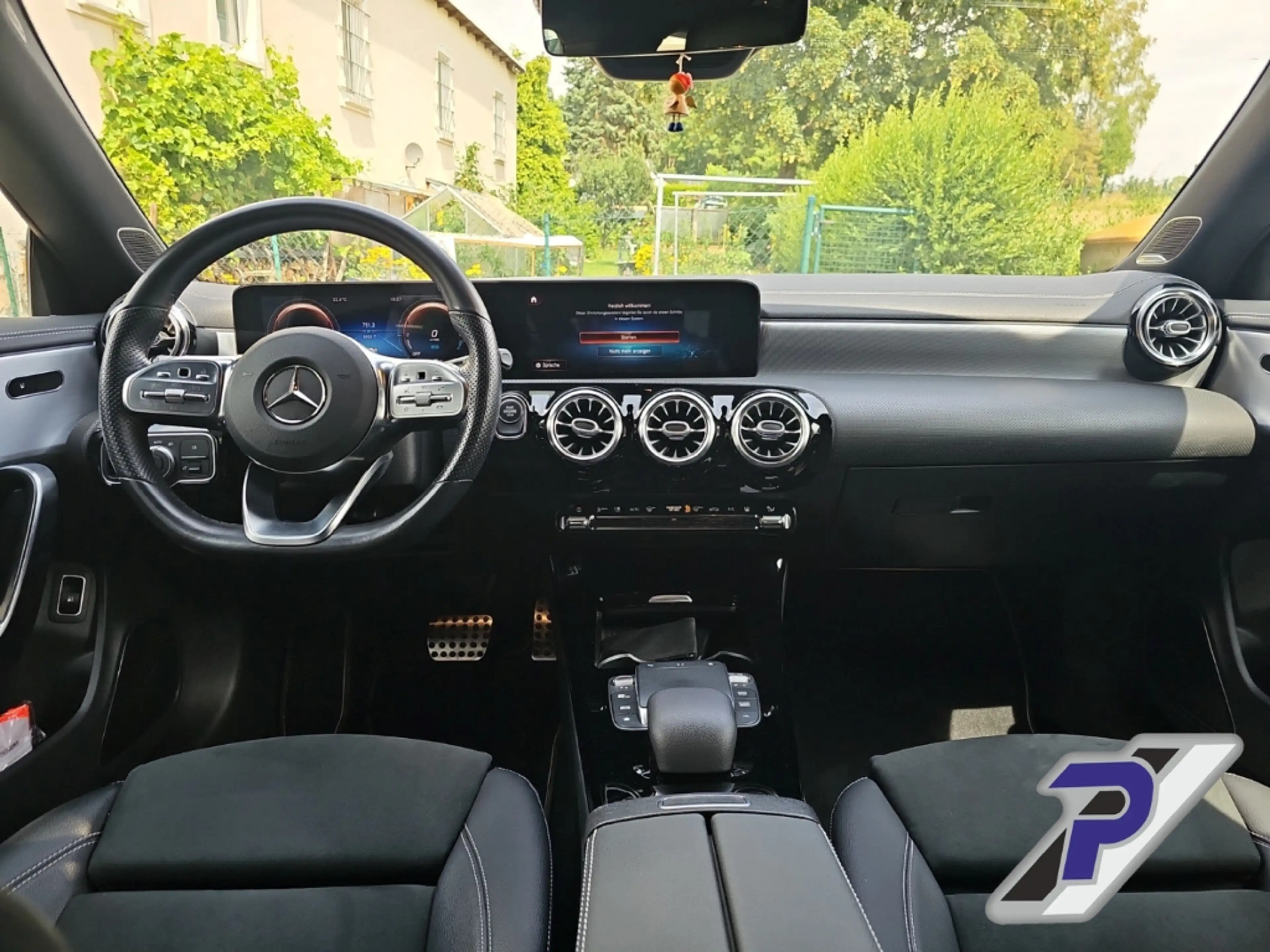 Mercedes-Benz CL Shooting Brake C-Klasse e Edition 2020 BURMESTER+T — photo 14