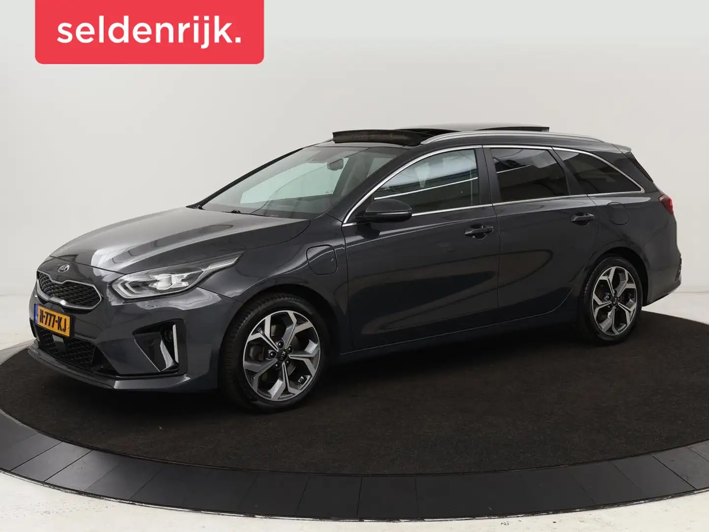 Kia Ceed / cee'd 1.6 GDI PHEV ExecutiveLine | Panoramadak | Stoelve Grijs - 1