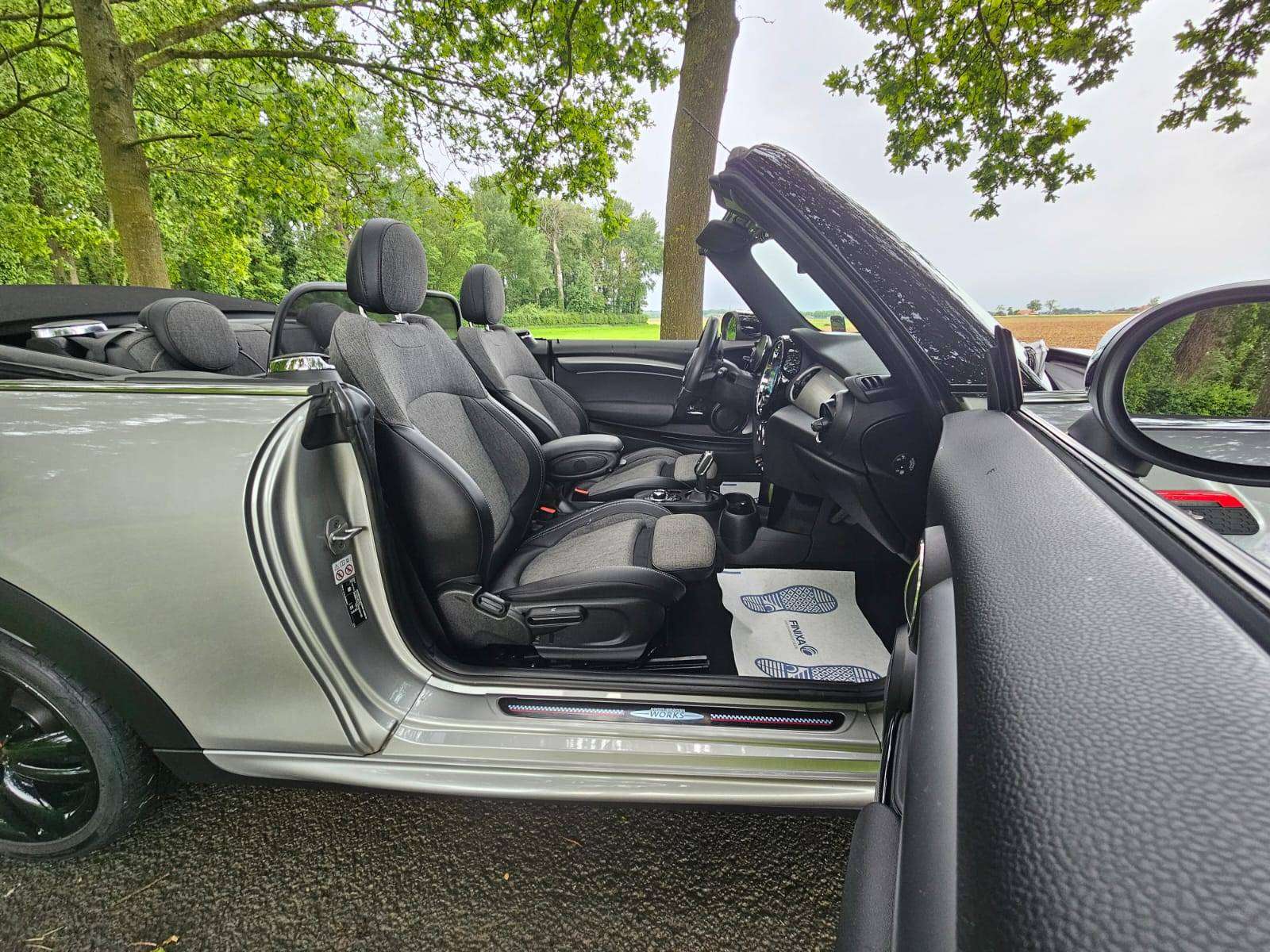 Mini John Cooper Works Cabrio 2024 photo 4