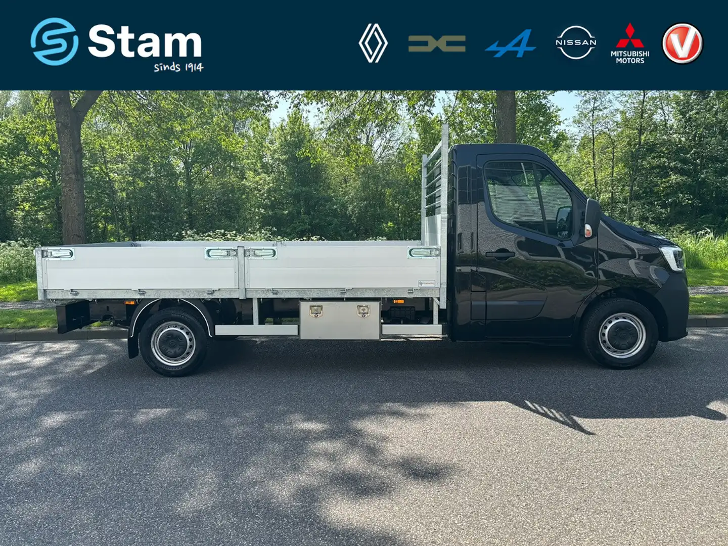 Renault Master Renault Master Master Open Laadbak 7.8m2 T35 L3 FW Zwart - 1