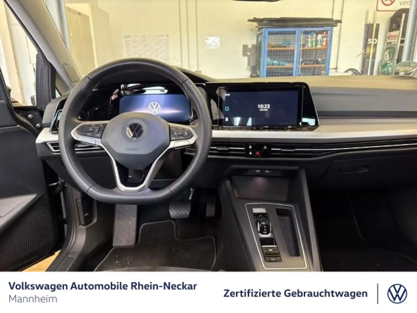 Volkswagen Golf Variant VIII 2.0 TDI Life Standheizung DSG Grigio - 2