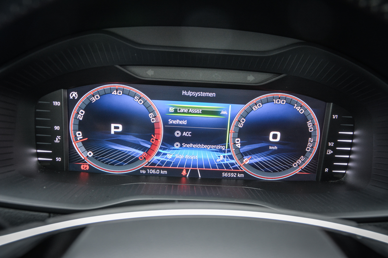 Skoda Karoq 1.5 TSI 110kW/150pk DSG Sportline — photo 12