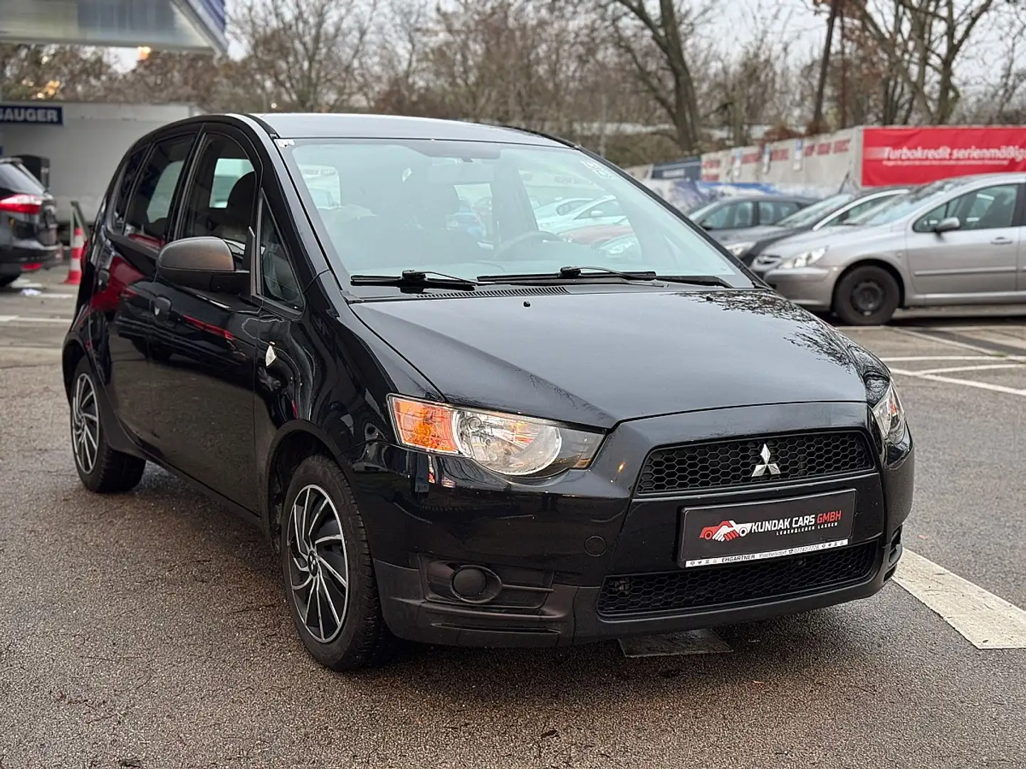 Mitsubishi Colt 5dr 1,1 MPI Austria Edition Schwarz - 1