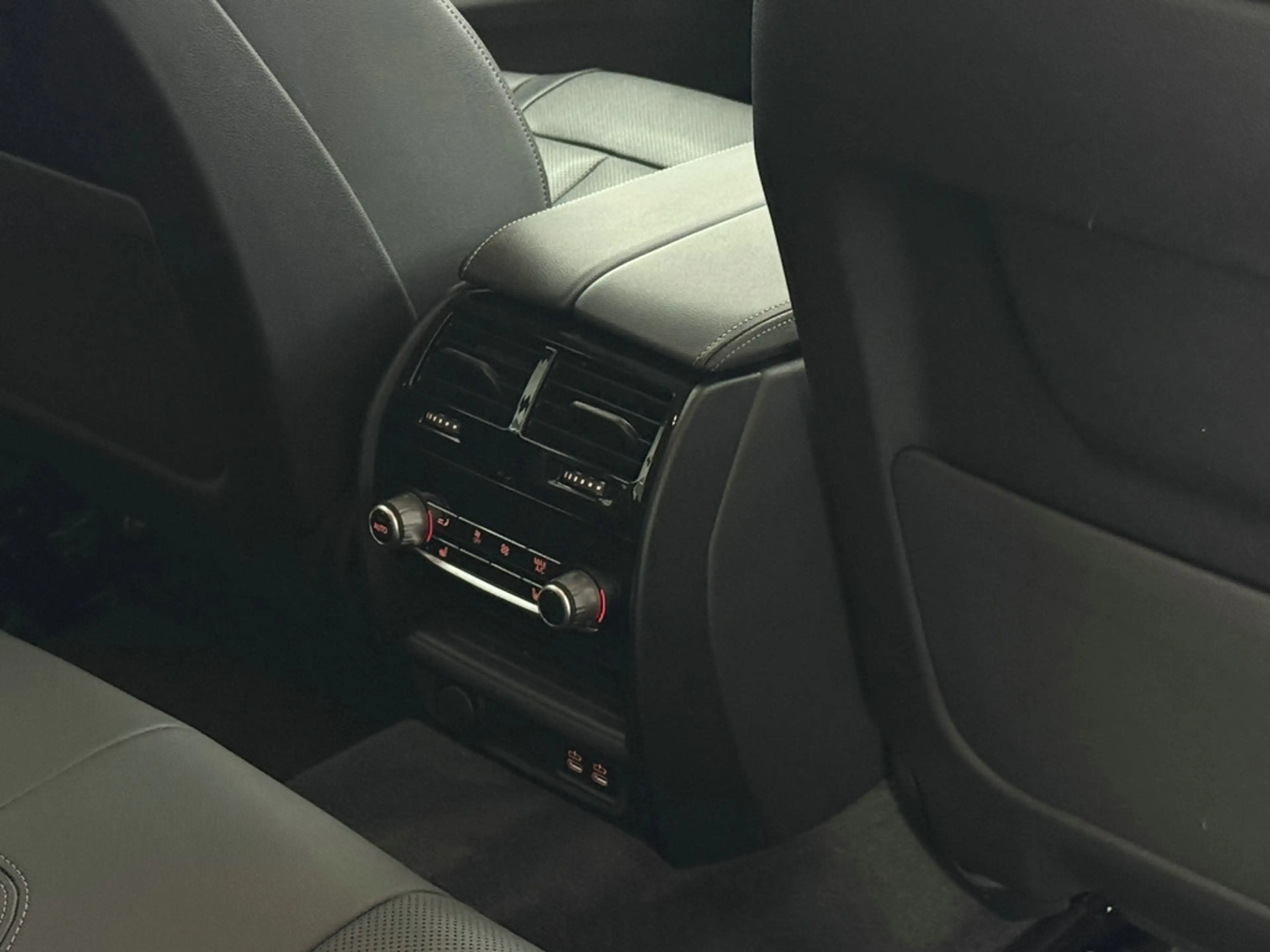 BMW 520 dA Touring, LED, Leder, HUD, ACC, Kamera — photo 13