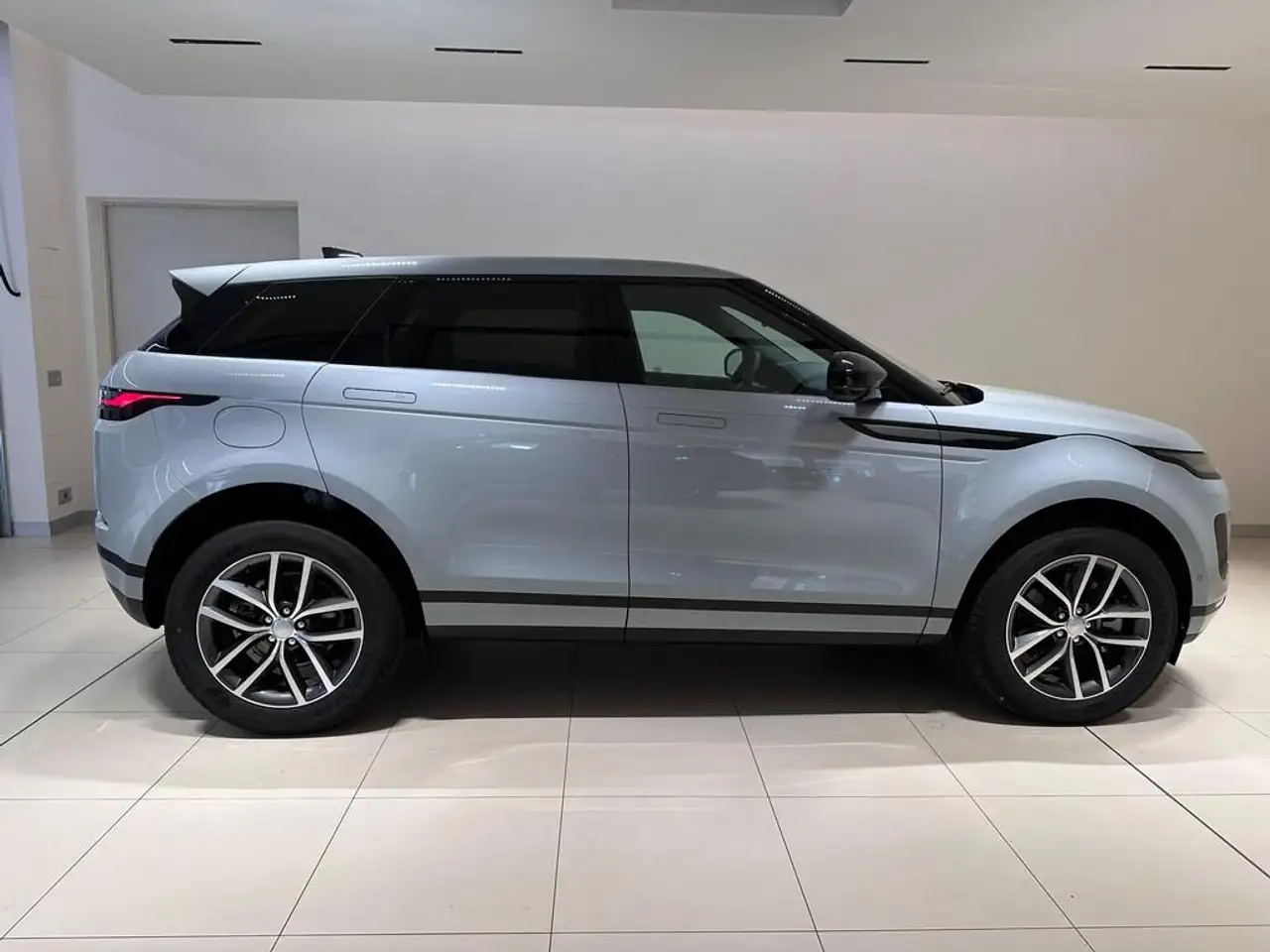 Land Rover Range Rover Evoque 2026