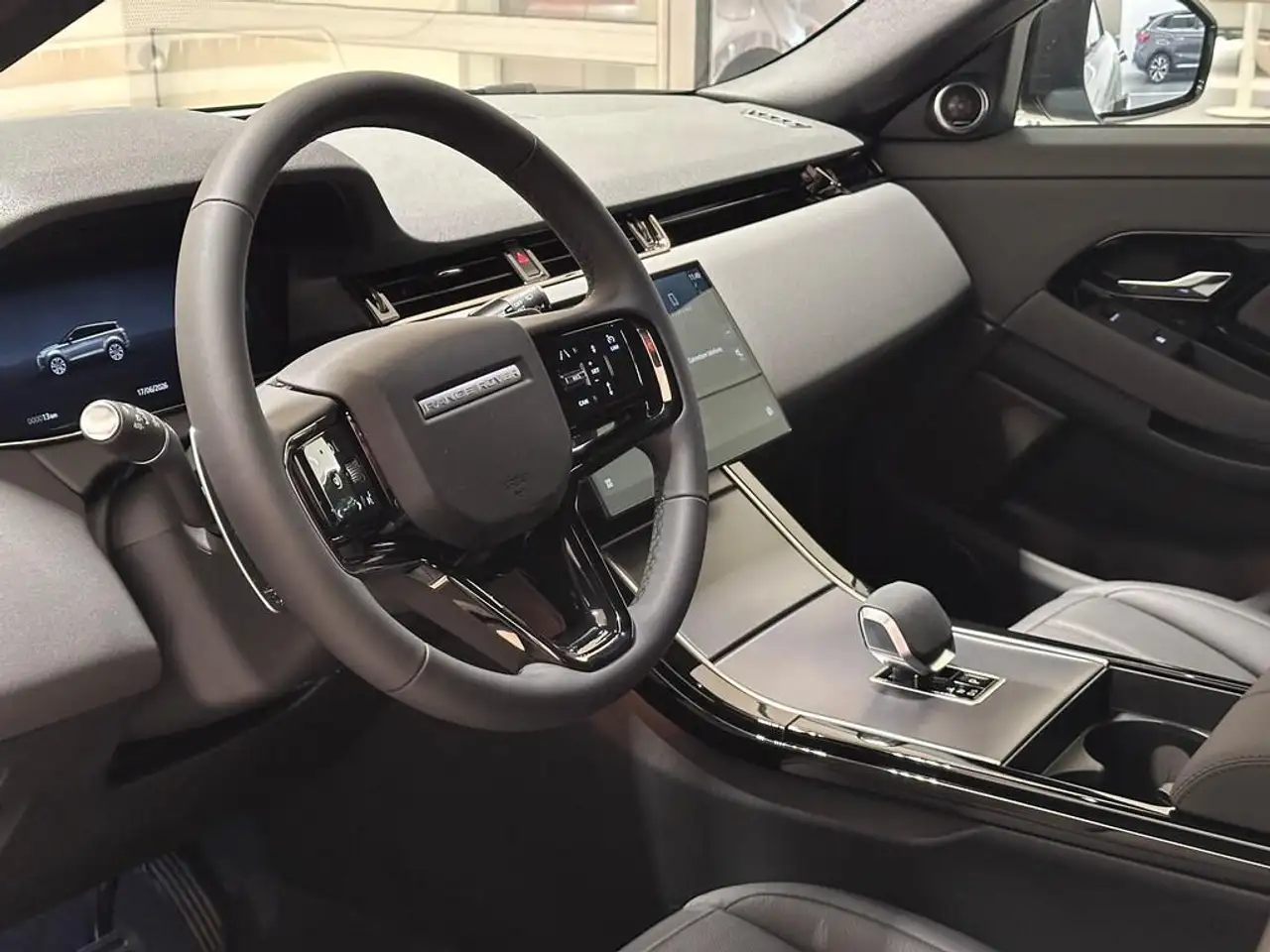 Land Rover Range Rover Evoque 2026 — фото 10