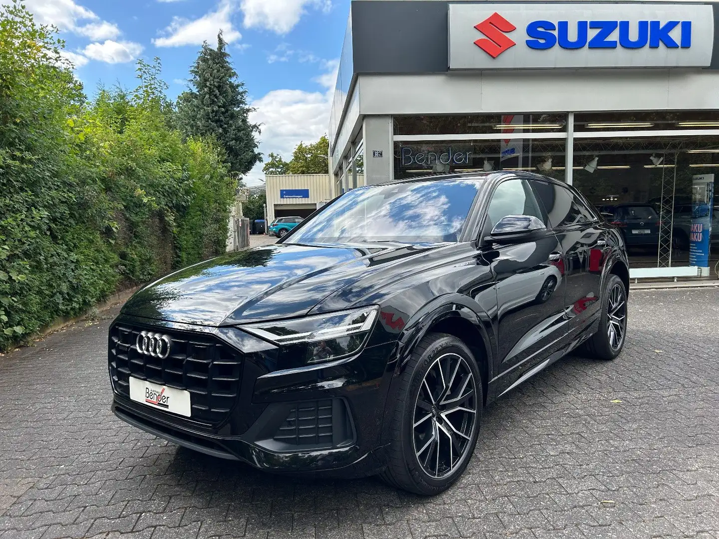 Audi Q8 50 TDI B+O 22Zoll Kam SERVICE - ALLWETTER NEU Schwarz - 1