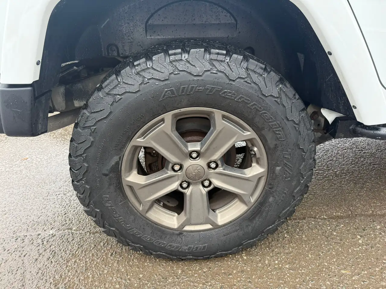 Jeep Wrangler снимка Jeep Wrangler