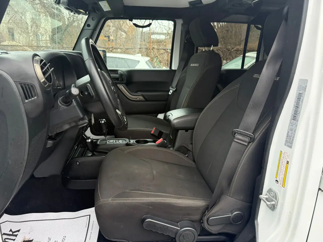 Jeep Wrangler снимка Jeep Wrangler