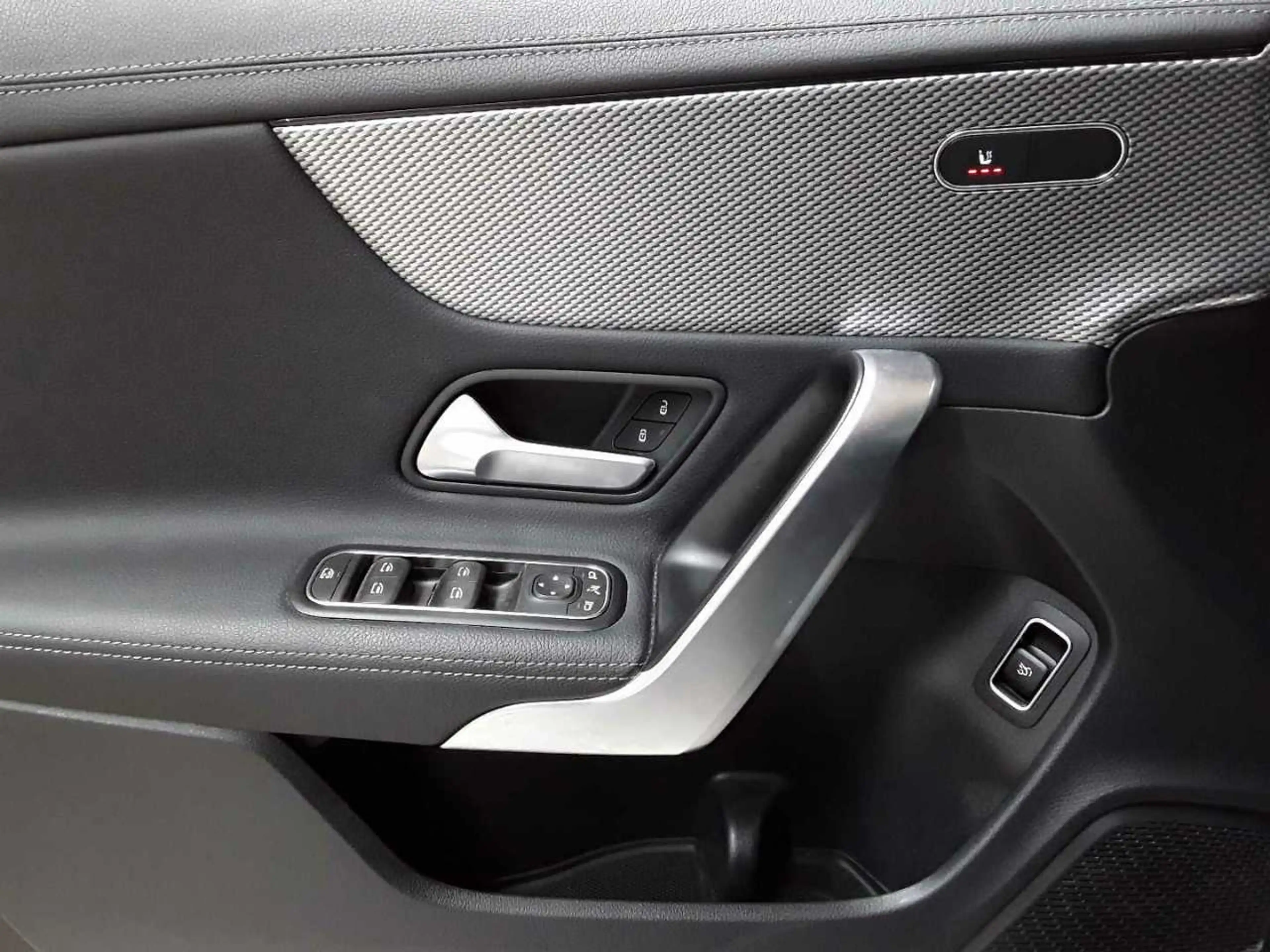 Mercedes-Benz CLA 220 CLA 220d 8G-Progressive BusiP MBUX KAM — photo 4