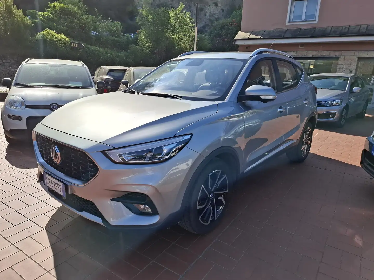 MG ZS ZS 1.5 Luxury Gris - 2