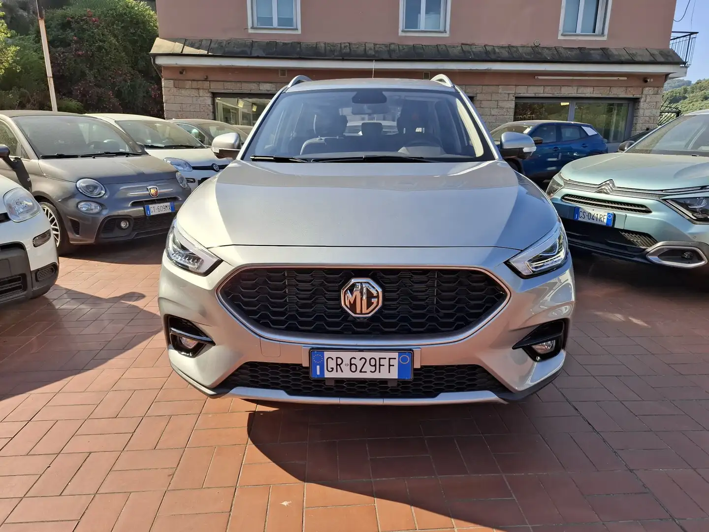 MG ZS ZS 1.5 Luxury Gris - 1