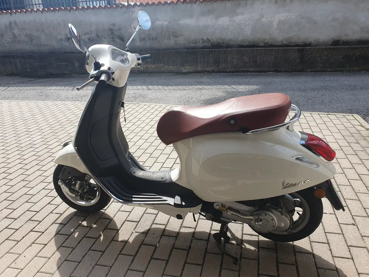 Piaggio Primavera Vespa 50 primavera 4t Blanco - 1