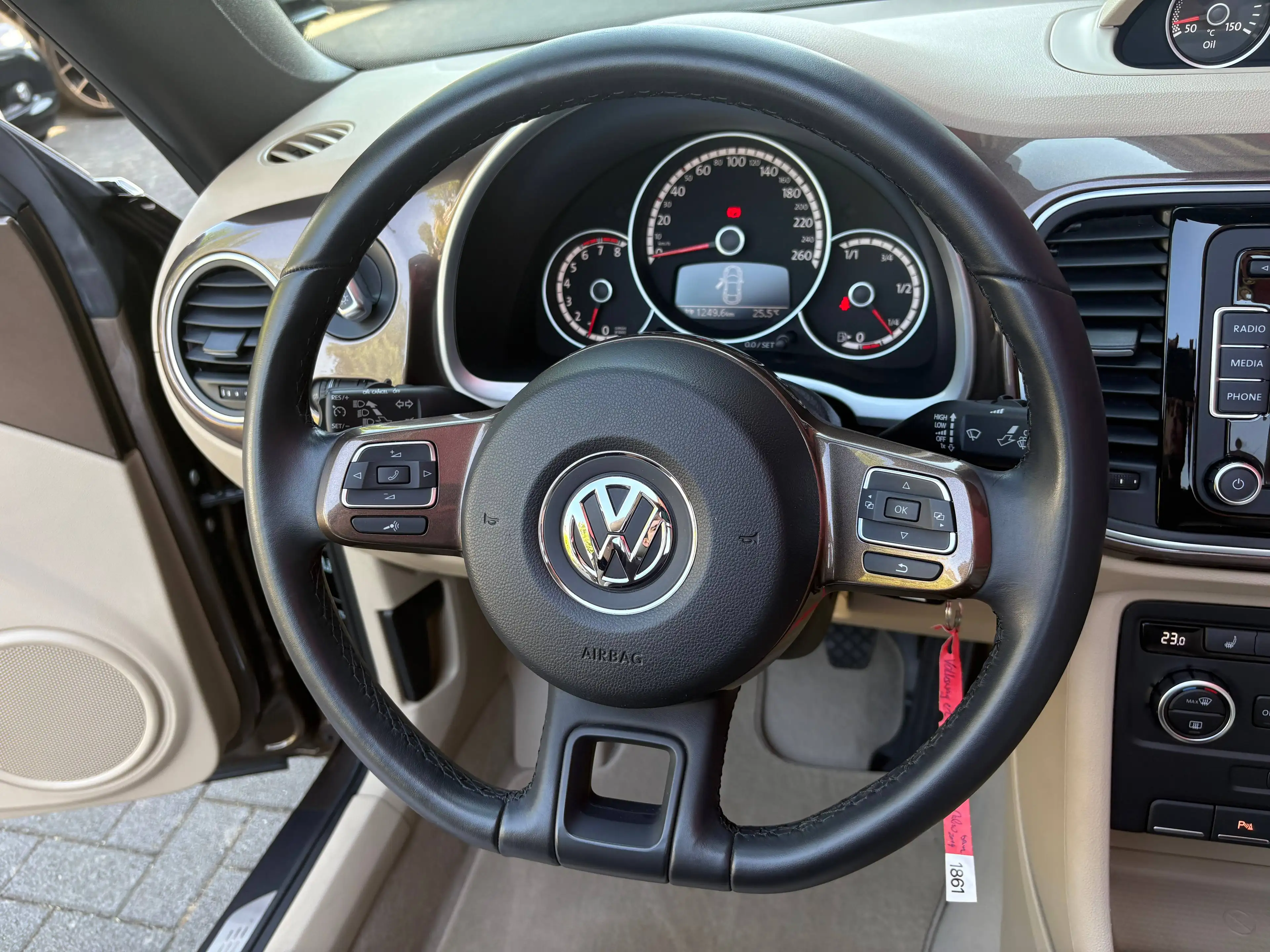 Volkswagen Beetle CABRIO 1.2 TSI BMT EDITION DESIGN 105PS TOFFEEBRAUN ALU18" GARANTIE — photo 13