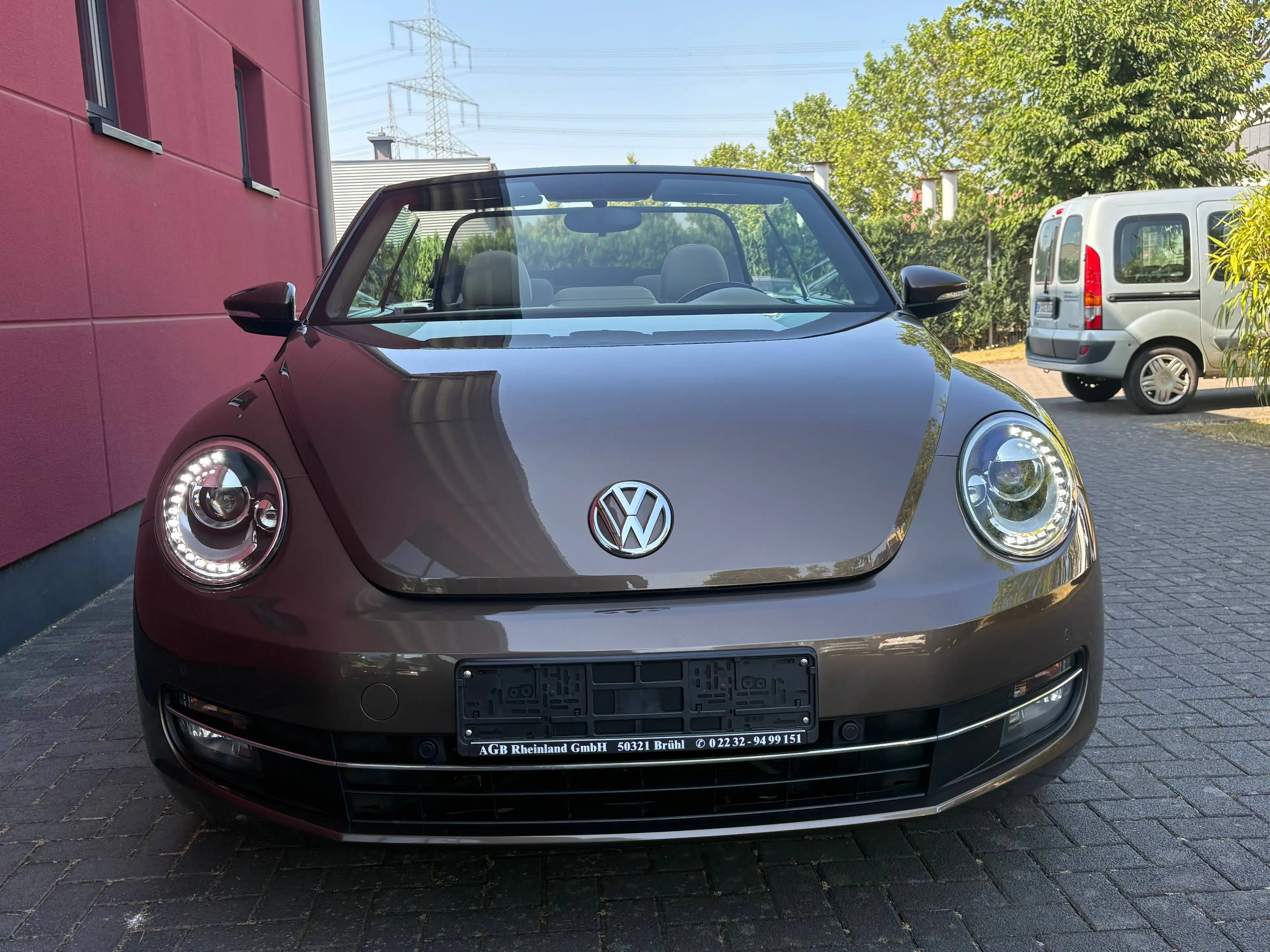 Volkswagen Beetle CABRIO 1.2 TSI BMT EDITION DESIGN 105PS TOFFEEBRAUN ALU18" GARANTIE — photo 6